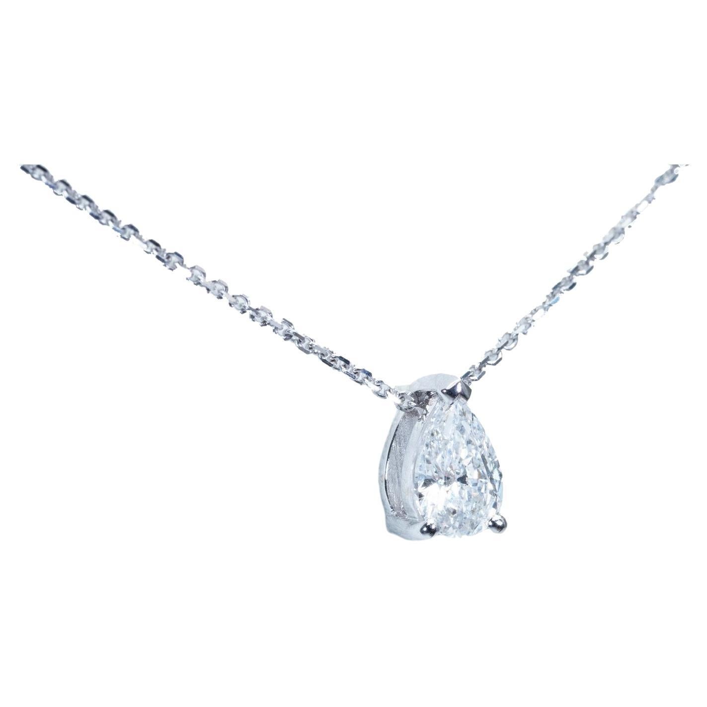 Beautiful 18K White Gold Necklace with 0.39 Ct Natural Diamond, GIA Certificate