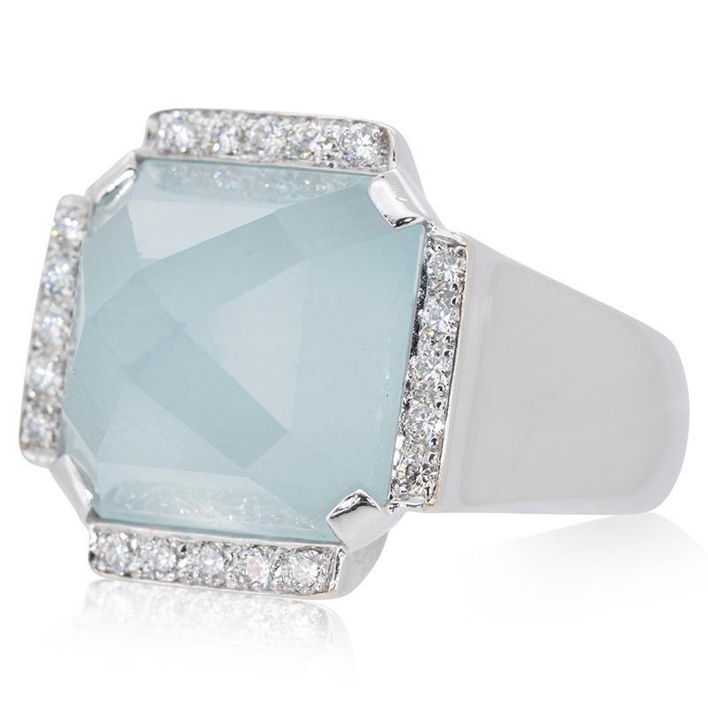 Women's Beautiful 18K White Gold Ring with 10.20 Ct Natural Aquamarine & Diamond For Sale