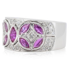 Schner Ring aus 18 Karat Weigold mit 1,47 Karat natrlichen Rubinen und Diamanten NGI-zertifiziert.