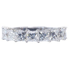 Beautiful 18k White Gold Ring with 2.73 Ct Natural Diamonds, GIA Certificate