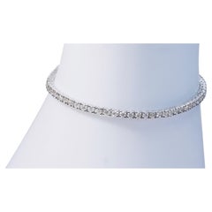 Beautiful 18K White Gold Tennis Bracelet with 1.40 Ct Natural Diamonds, IGI Cert