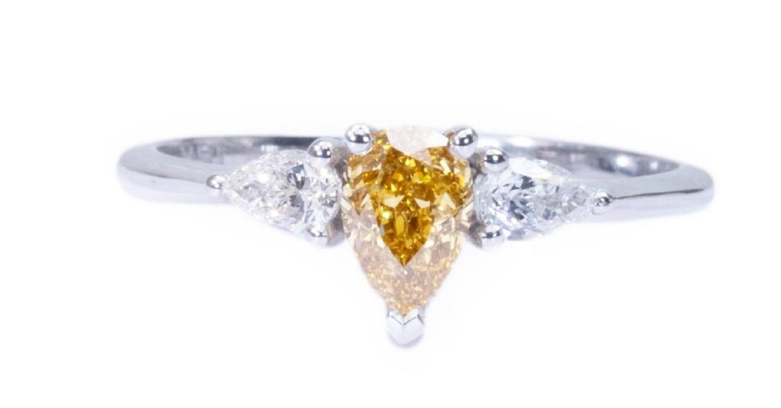 Beautiful 18k White Gold Three Stone Ring with 0.77 ct Natural Diamond- AIG cert 2