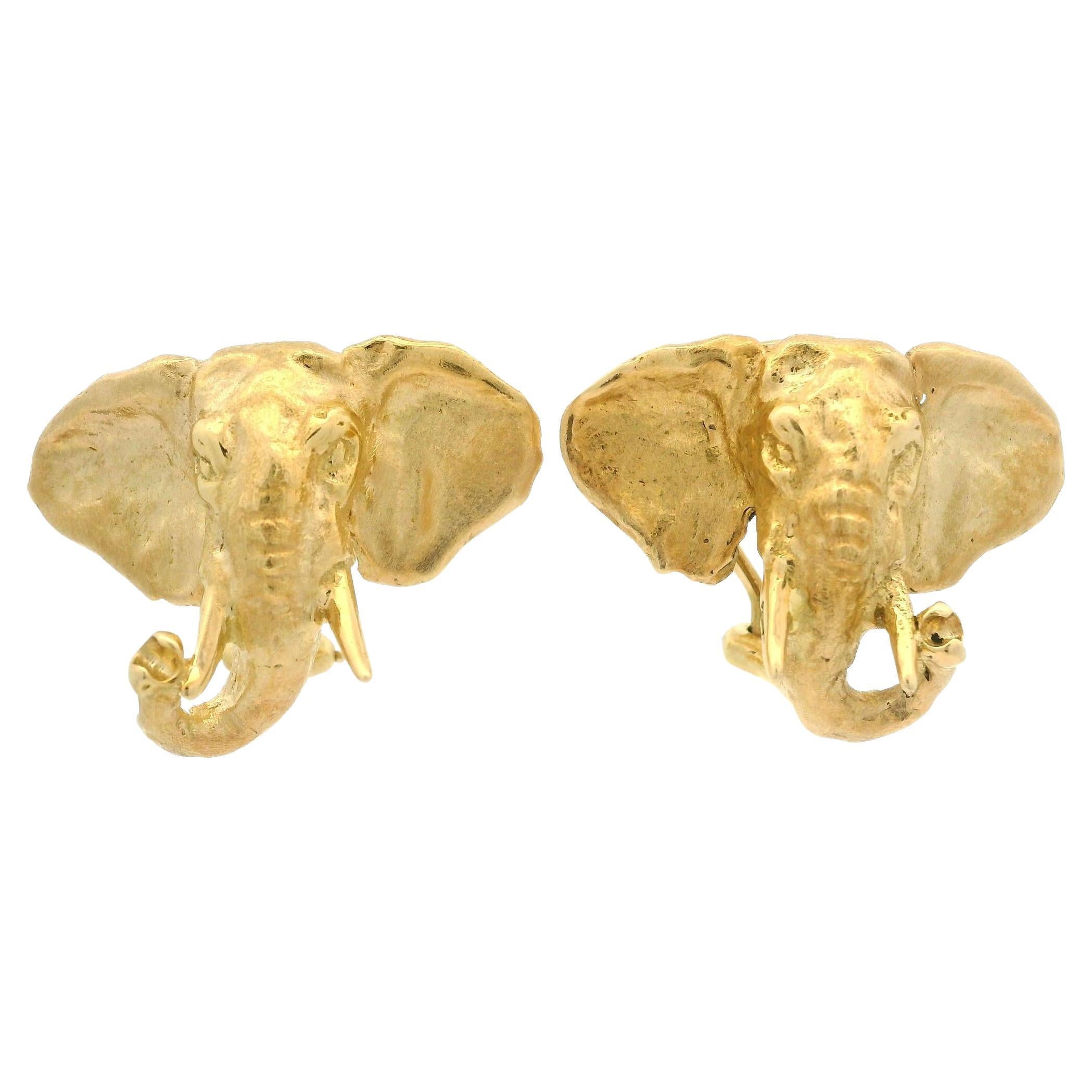 Beautiful 18k Yellow Gold Detailed Textured Elephant Head Clip On Earrings For Sale