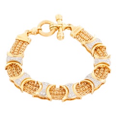 Beautiful 18K Yellow Gold Diamond Bracelet