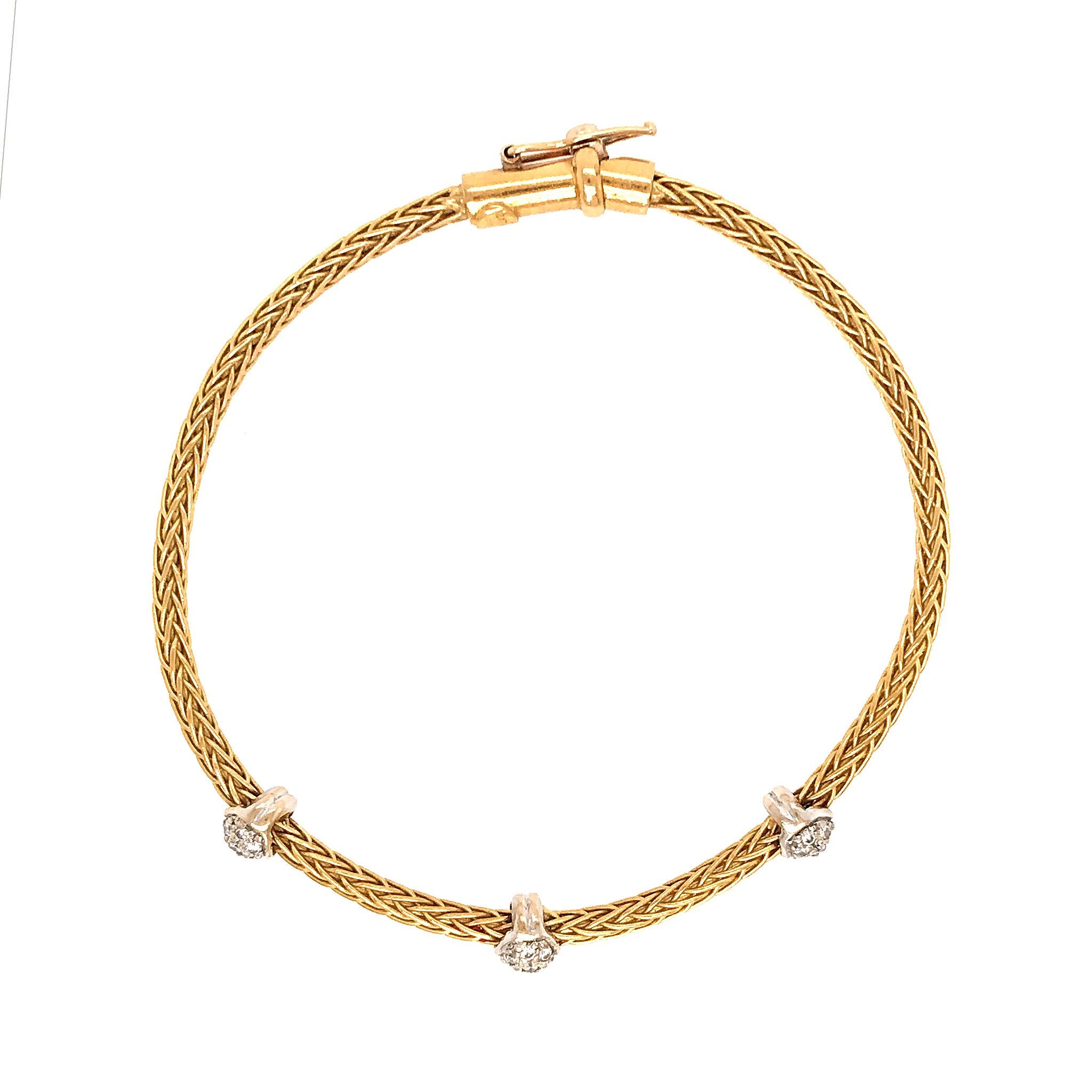 Round Cut Beautiful 18 Karat Yellow Gold Diamond Cable Bracelet