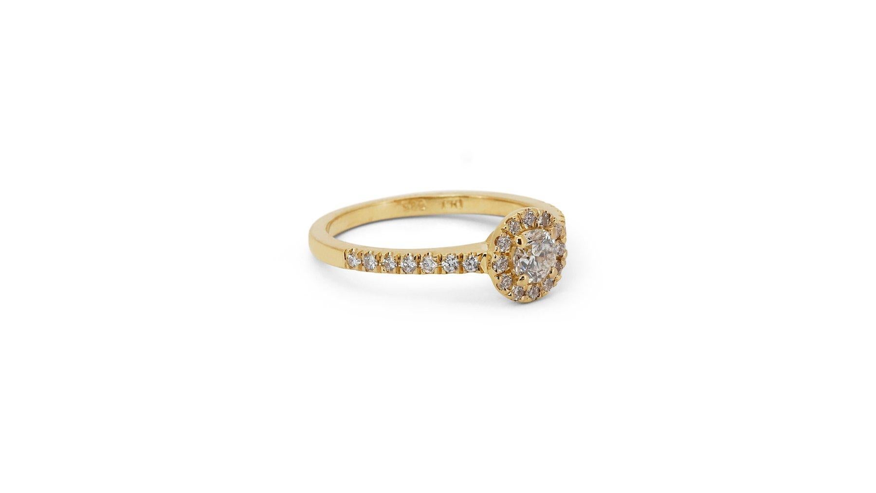Beautiful 18k Yellow Gold Natural Diamond Halo Ring w/ 1 ct - GIA Certified For Sale 2