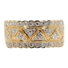 Beautiful 18k Yellow Gold Ring with 0.24 ct Natural Diamonds