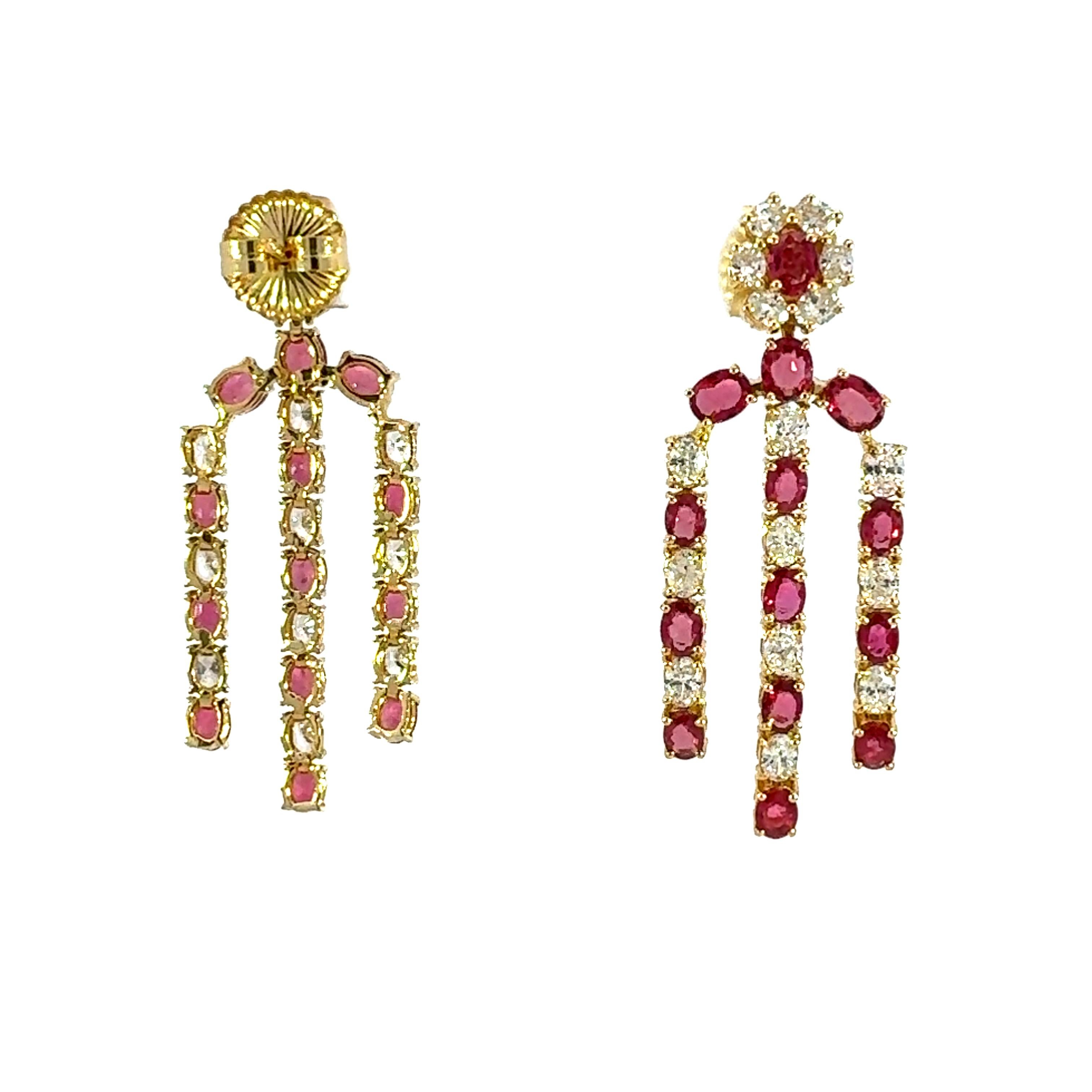 Bellissimi orecchini con rubino naturale e diamanti in 18Kt in vendita 1
