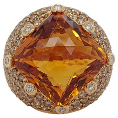 Bellissimo anello in oro rosa 18kt con citrino grande da 22,50 carati e diamanti da 5,25 carati