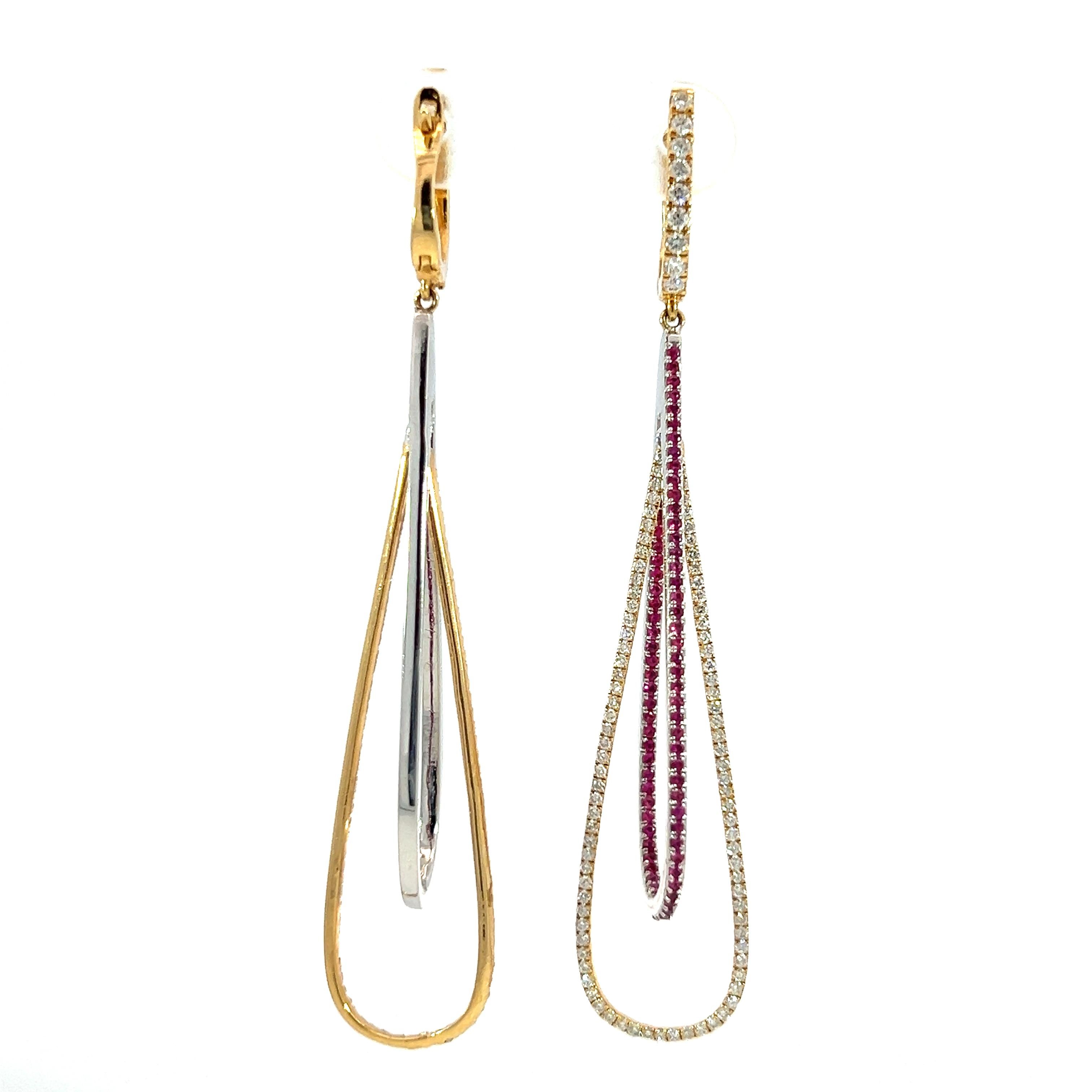 Bellissimi orecchini pendenti in rubino e diamanti 18Kt in vendita 1