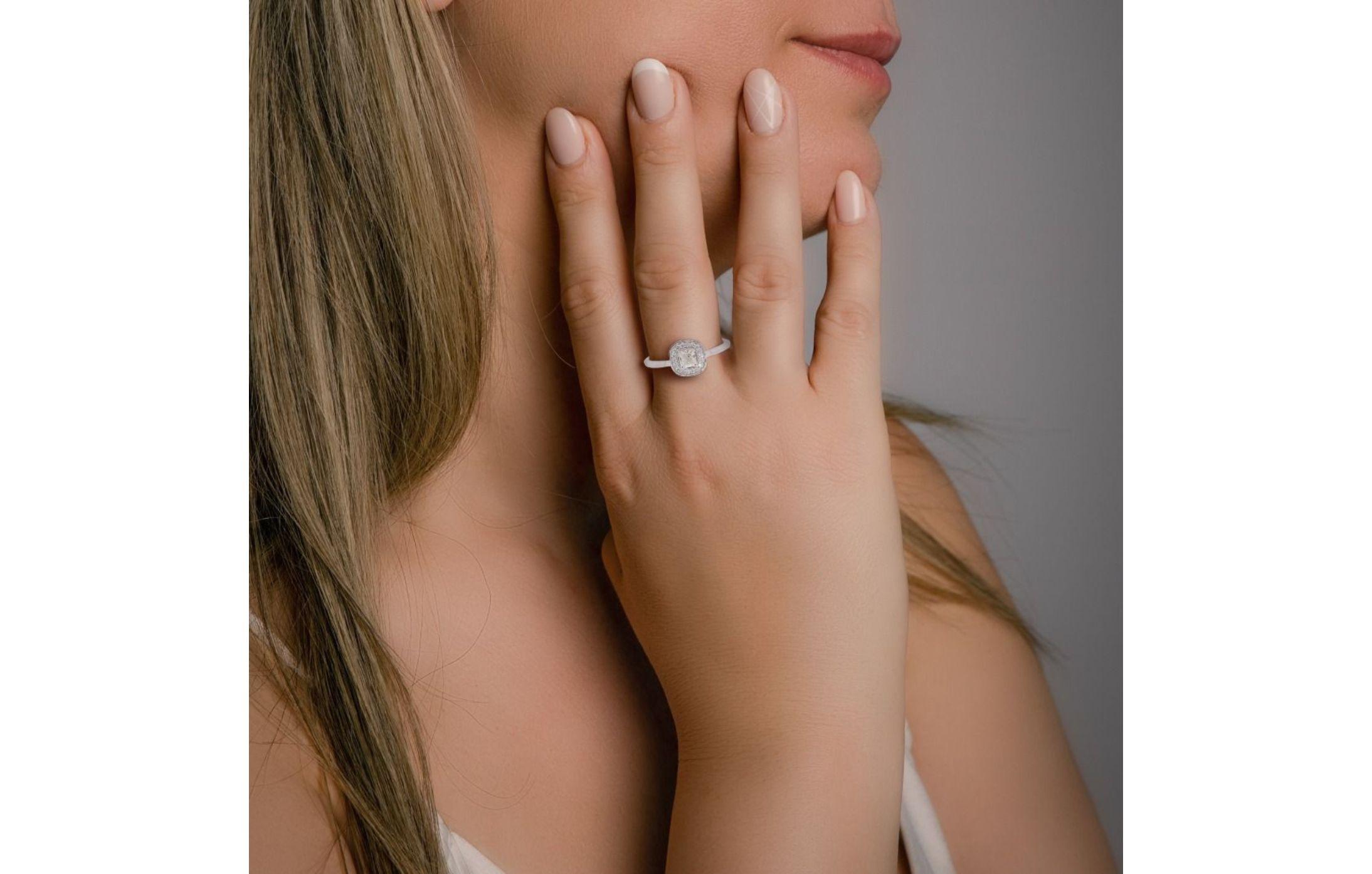 Beautiful 18kt. White Gold Halo Cushion Ring 1.70 Ct Natural Diamonds, IGI Cert For Sale 4