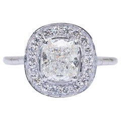 Bellissimo esemplare da 18kt. Anello aureola in oro bianco con diamanti naturali da 1,70 carati, certificazione IGI