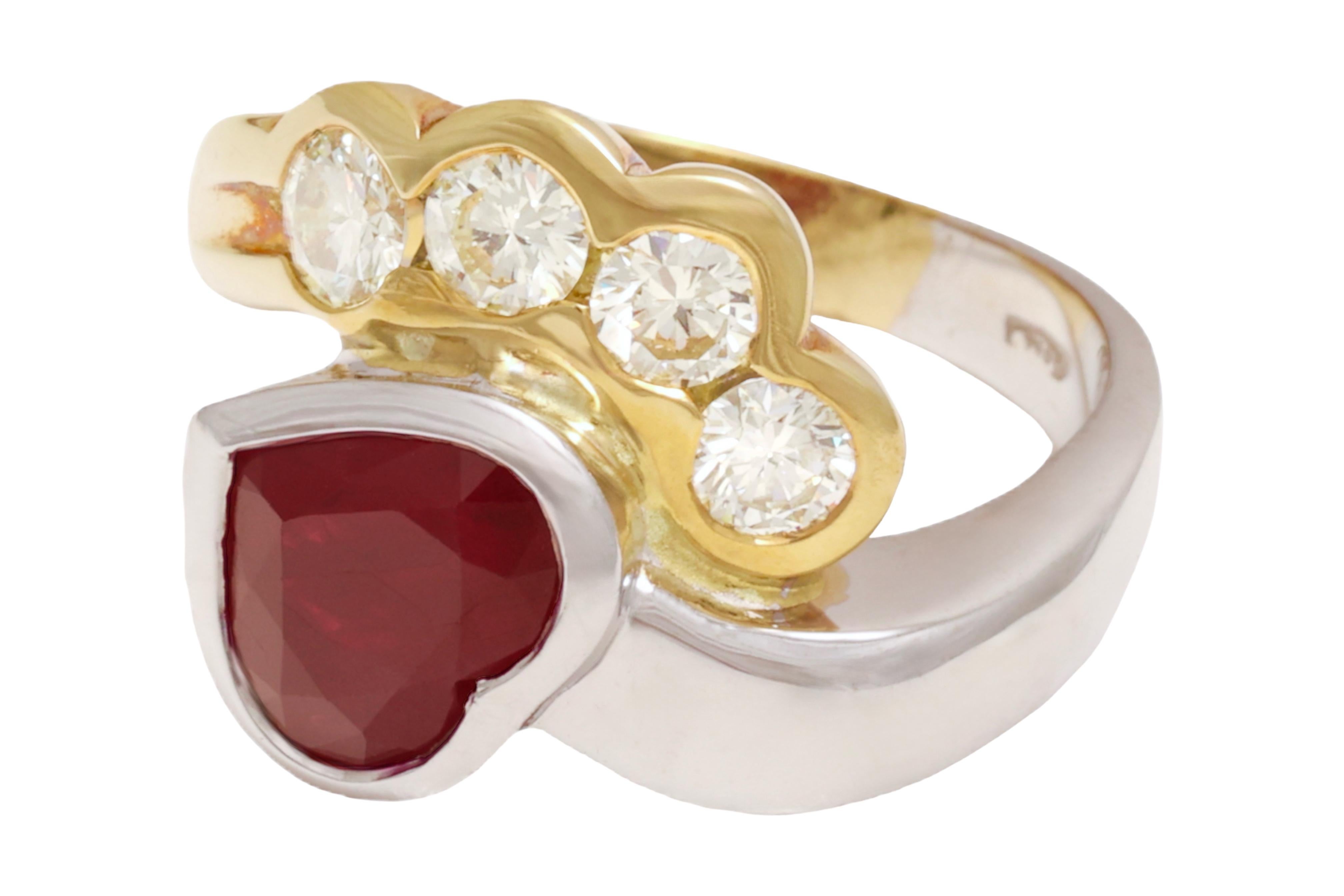 Artisan Beautiful 18kt Yellow and White Gold Ring with 4 Diamonds and Heart Shaped Ruby For Sale