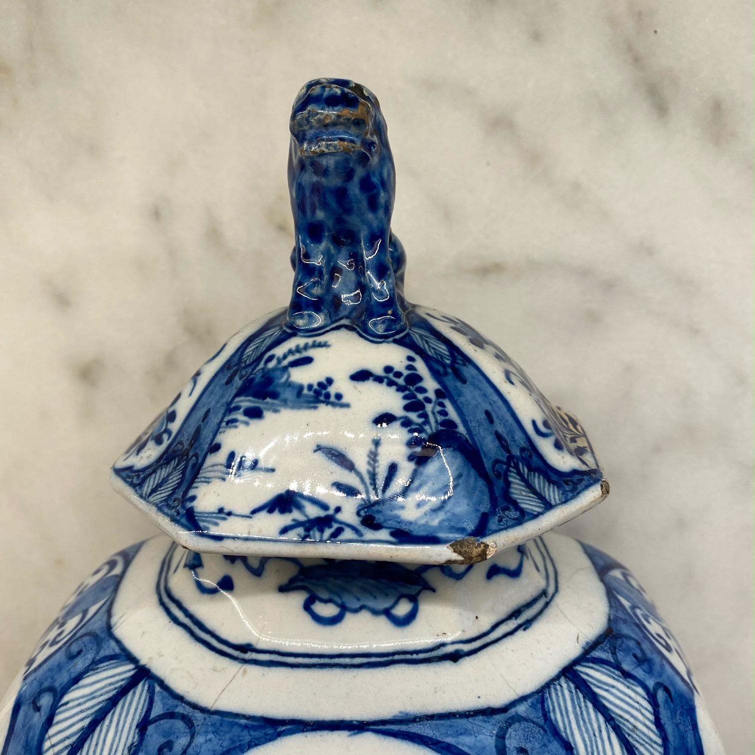 Beautiful 18th Century Dutch Delft Blue and White Earthenware Vase with Top For Sale 8