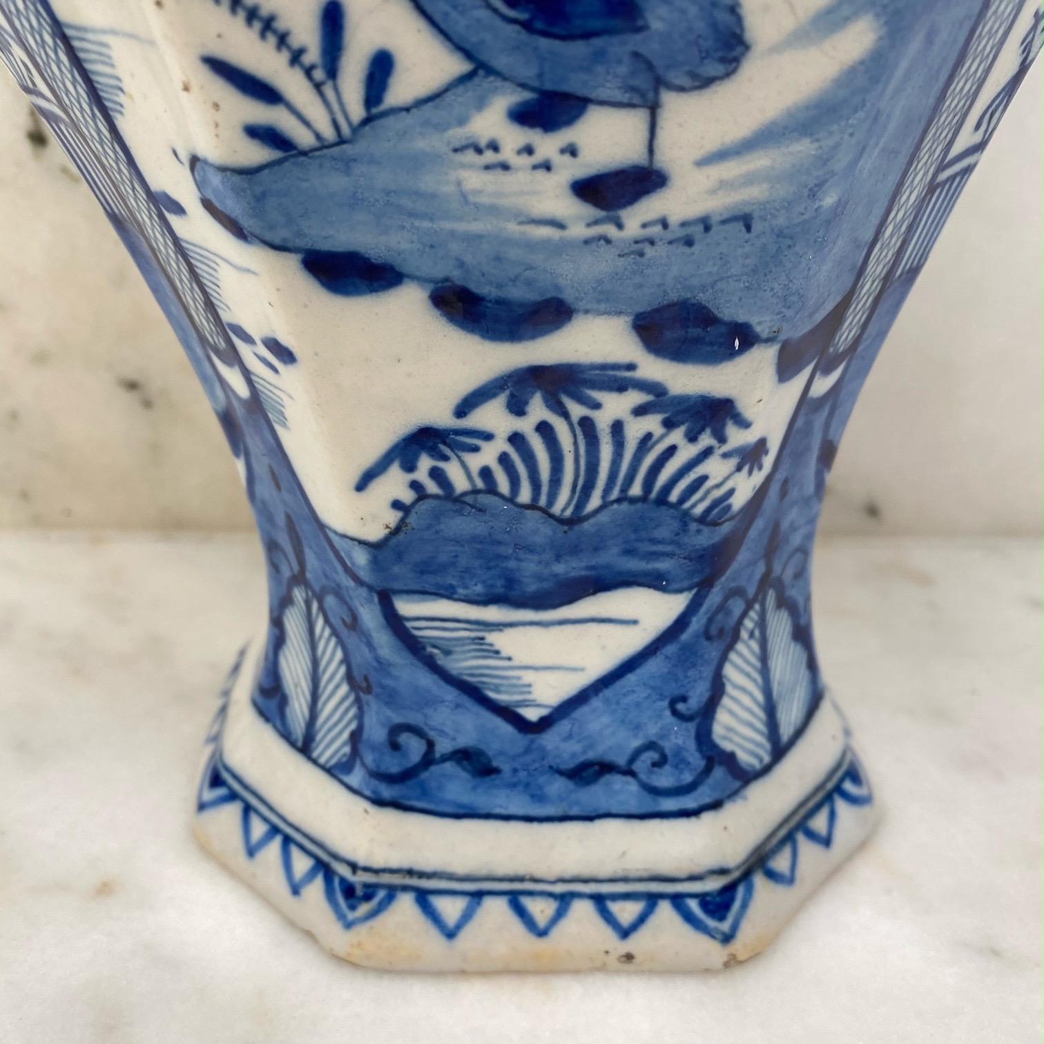 Beautiful 18th Century Dutch Delft Blue and White Earthenware Vase with Top For Sale 9