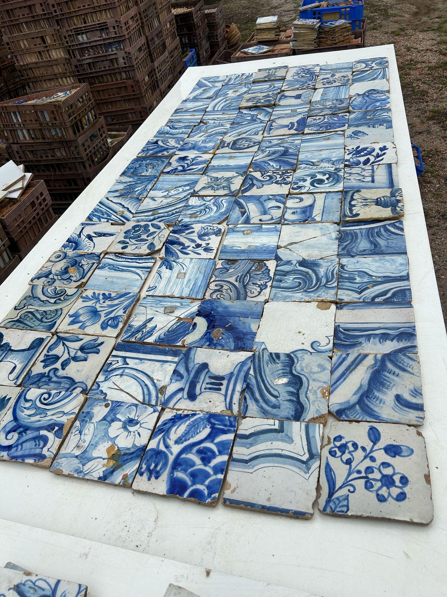 Magnifique panneau de table du 18ème siècle, pièces détachées de carreaux portugais 3m x 1m Bon état - En vente à Madrid, ES