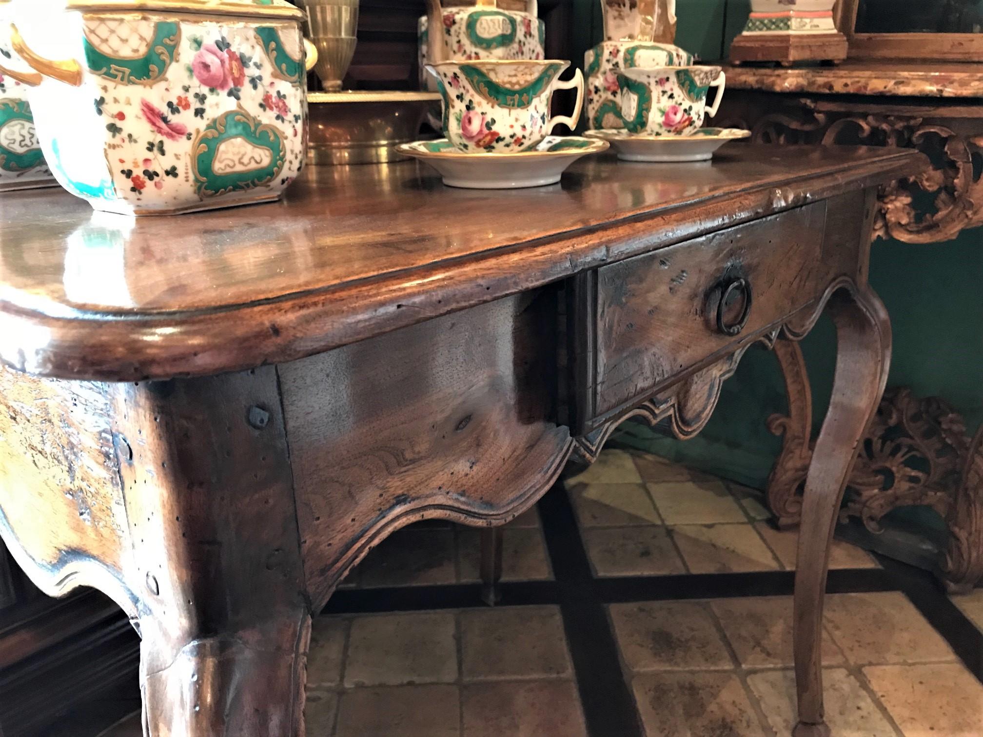 Hand-Carved 18th Century Provencal Hand Carved Walnut Wood Antique Writing Desk Side Table For Sale