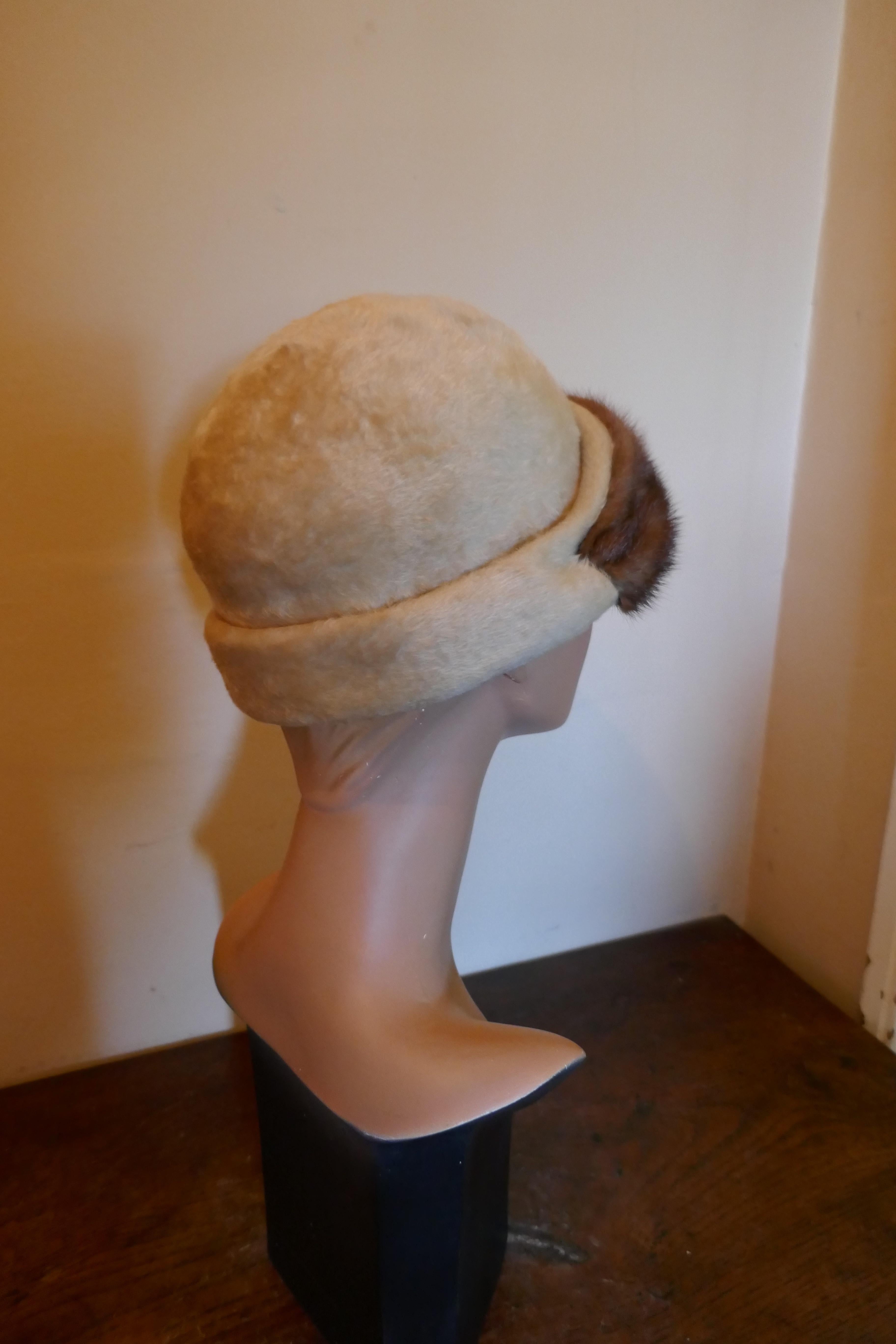 Women's Beautiful 1920s Felt Fur Cloche Hat, trimmed with Mink by Panda