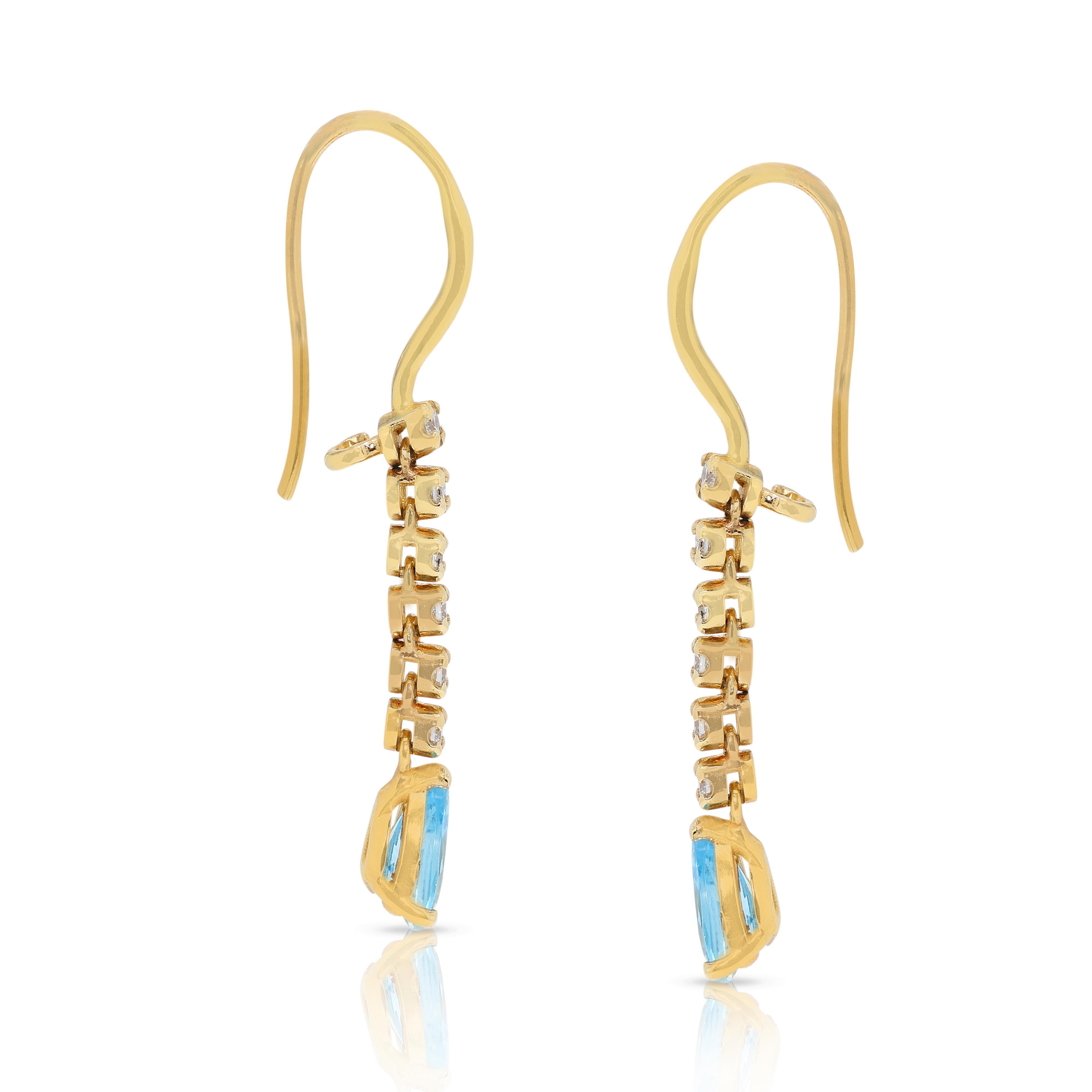 Bellissimi orecchini a goccia con topazio e diamanti da 1,92 carati in oro giallo 14k In condizioni ottime in vendita a רמת גן, IL
