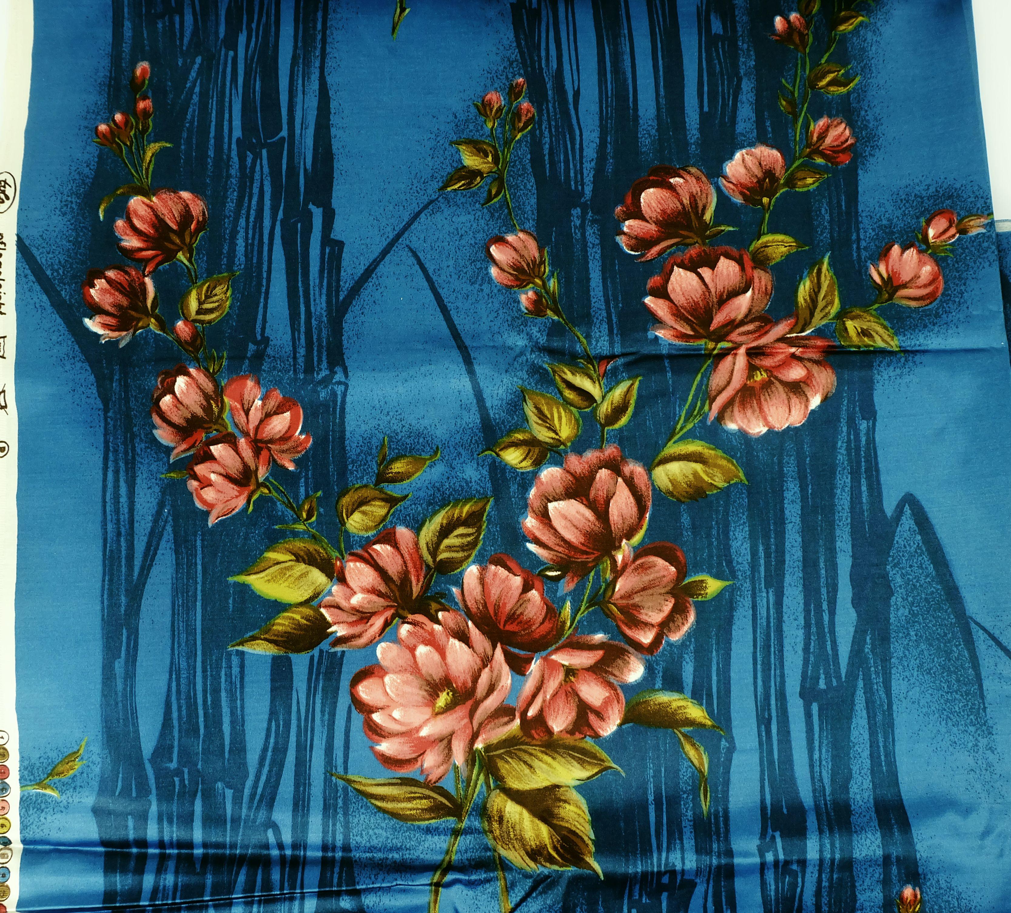 20th Century beautiful 1950s FABRIC curtain fabric satin with floral pattern 2 panels of 94 1 For Sale