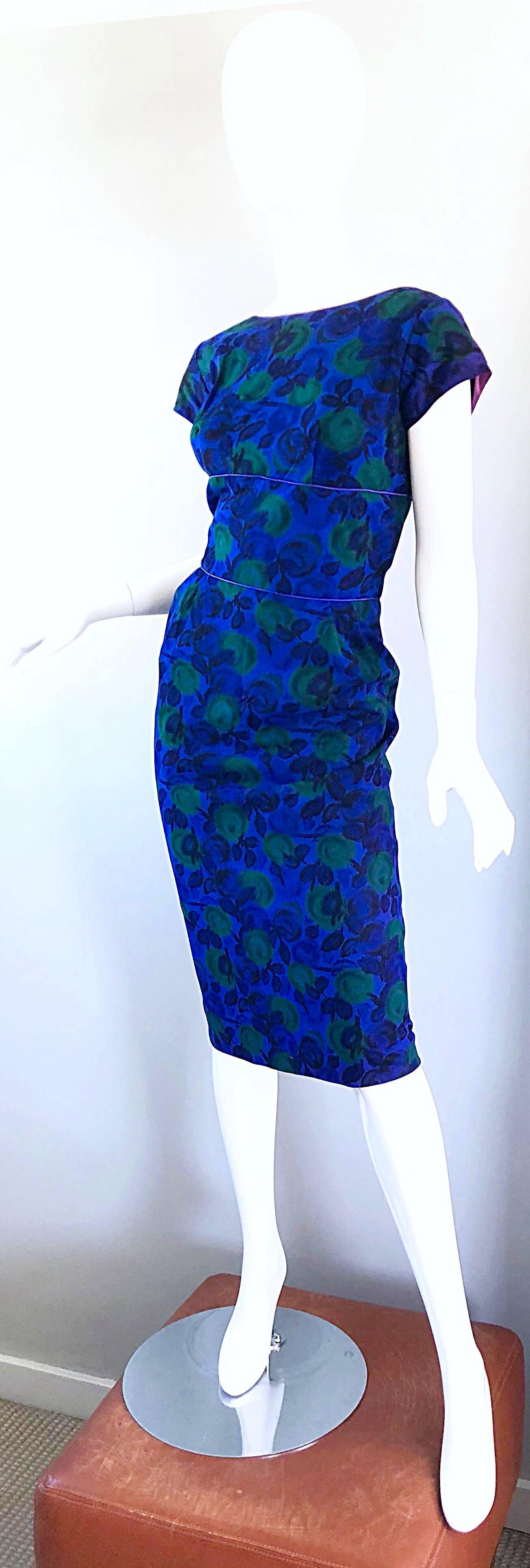 Beautiful 1950s Fruit Print Blue + Green Vintage 50s Wool Bombshell Wiggle Dress In Excellent Condition For Sale In San Diego, CA