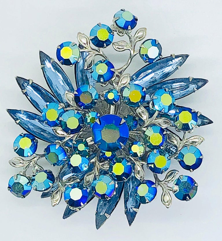 Beautiful 1950s Large Blue Rhinestone Crystal Silver Tone  display picture 2