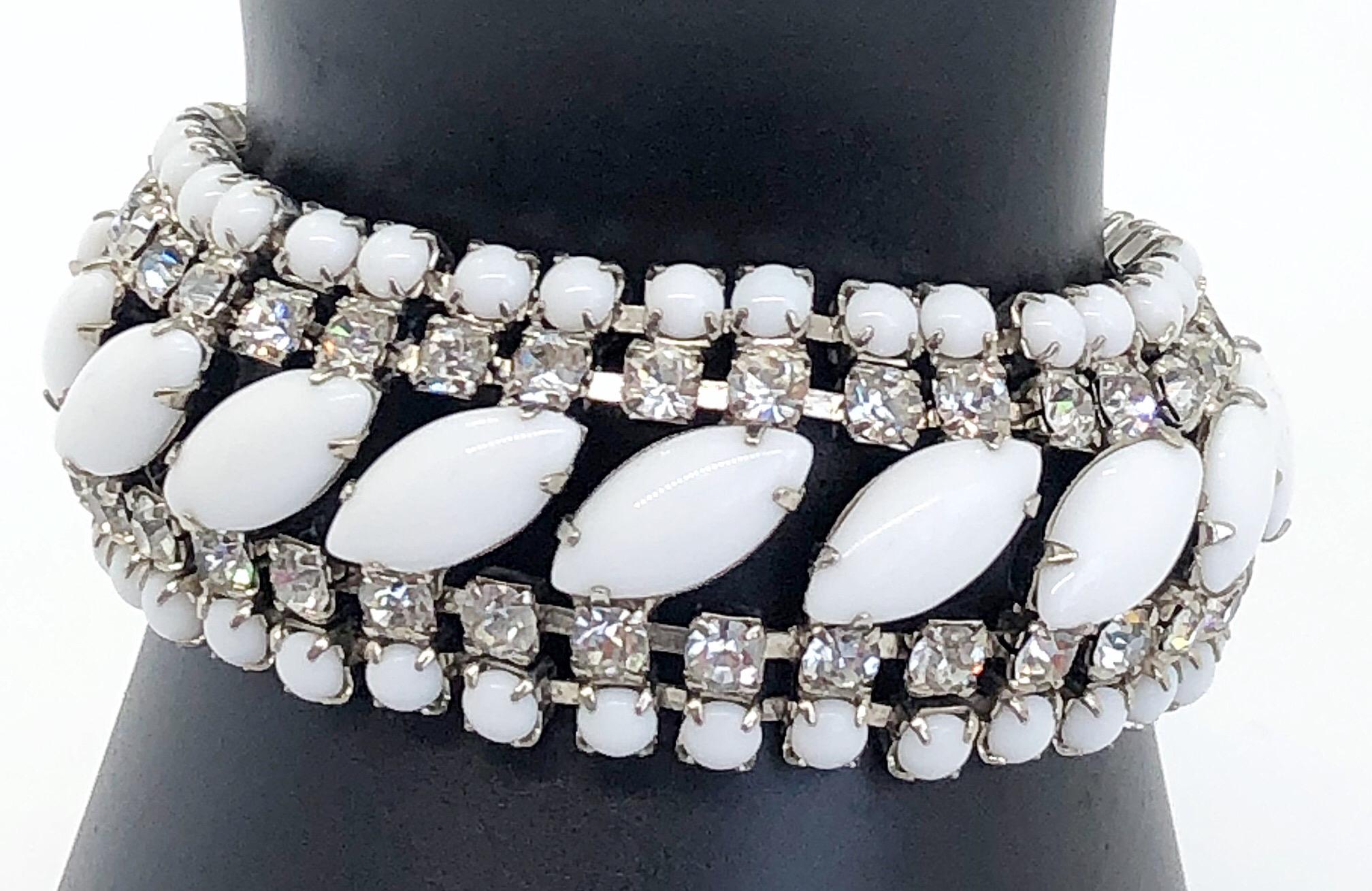Beautiful 1960s Rhinestone White and Silver Vintage 60s Cuff Bracelet For Sale 1