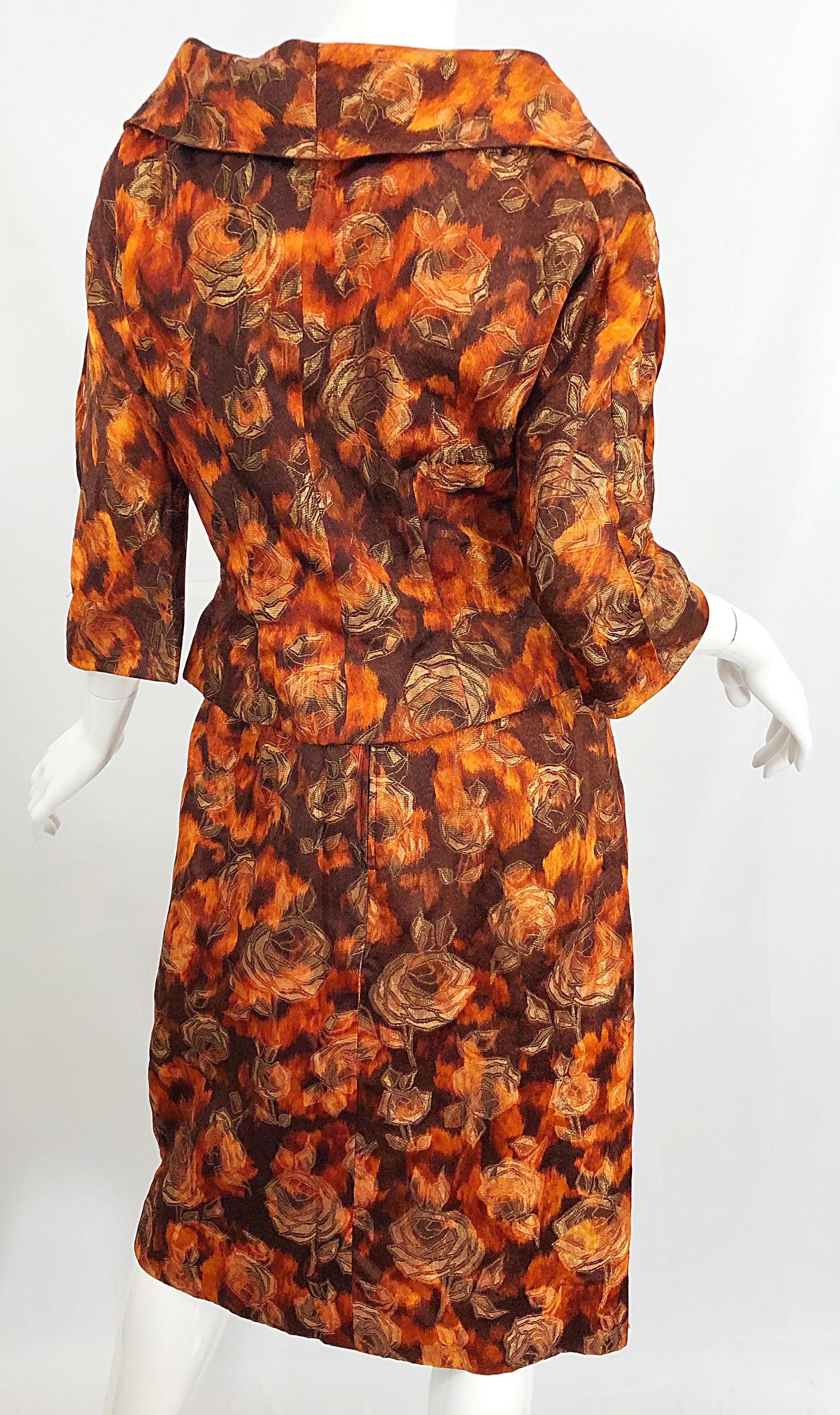 Magnifique robe et veste en brocart de soie marron, orange et doré à imprimé rose des années 1950 en vente 6