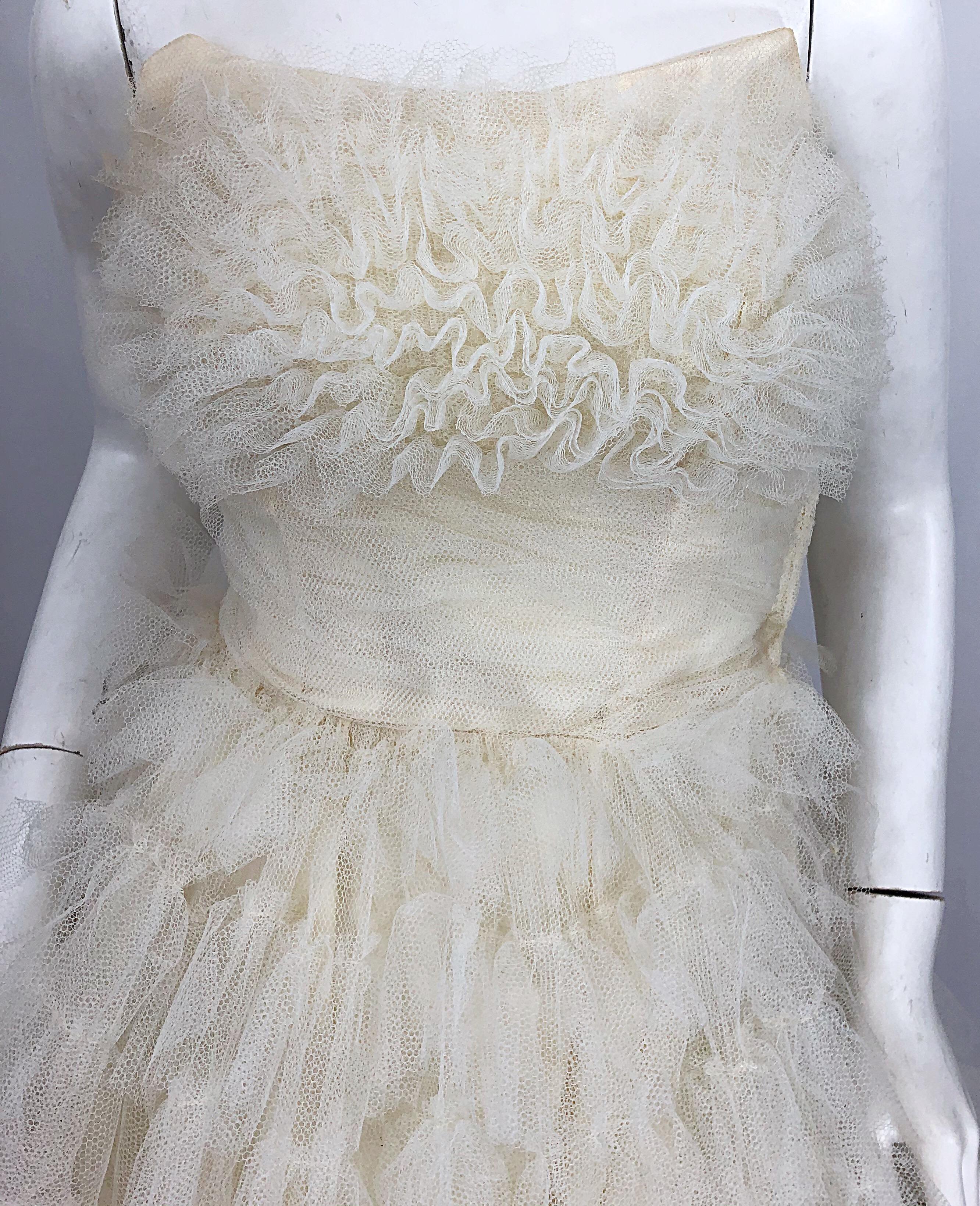 Gris Magnifique robe bustier vintage sans bretelles en tulle blanc demi-couture des années 1950 en vente