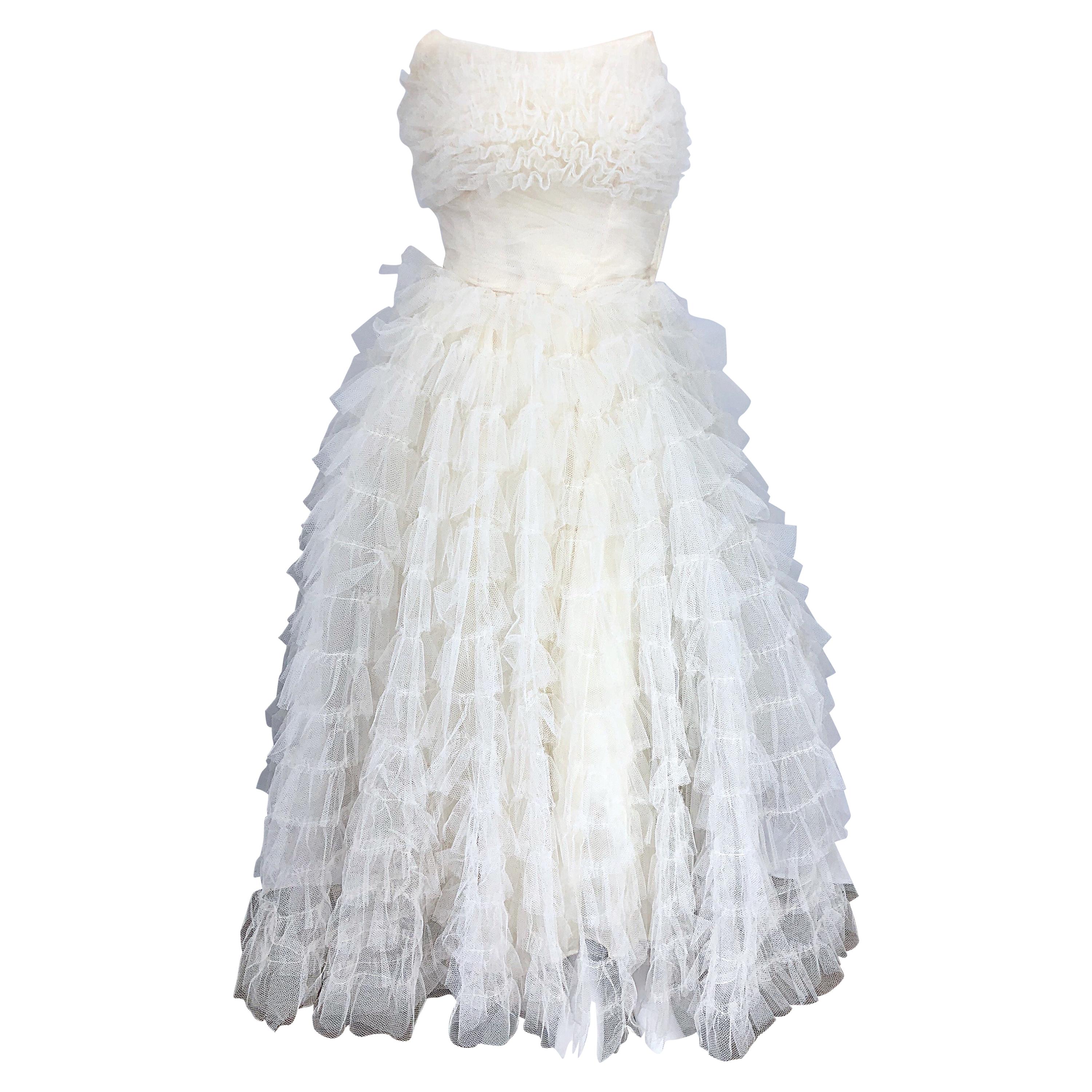 XS Beautiful 1950s White Tulle Demi Couture Strapless Vintage 50s Tiered Gown For Sale