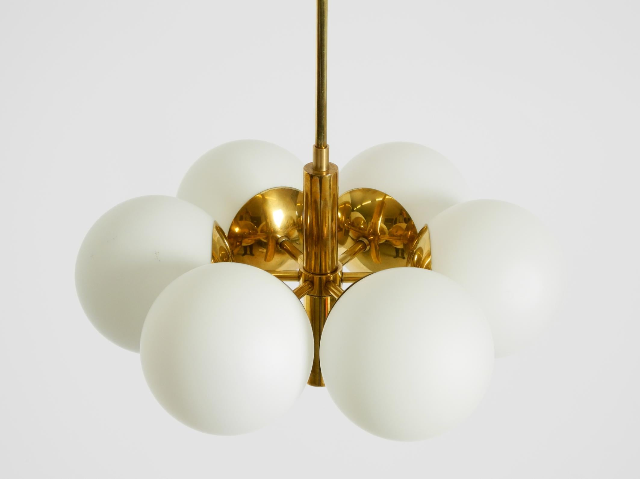 Ère spatiale Beautiful 1960s Kaiser Leuchten brass ceiling lamp with 6 opal glass shades en vente