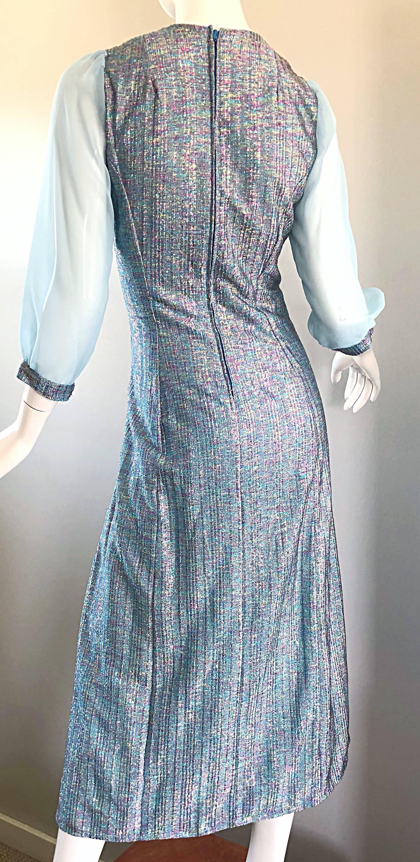 Beautiful 1960s Pale Light Blue Colorful Metallic Lurex Vintage 60s Midi Dress In Excellent Condition For Sale In San Diego, CA