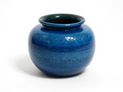 Beautiful 1960s Rimini Blu ceramic vase by Aldo Londi for Bitossi Italy