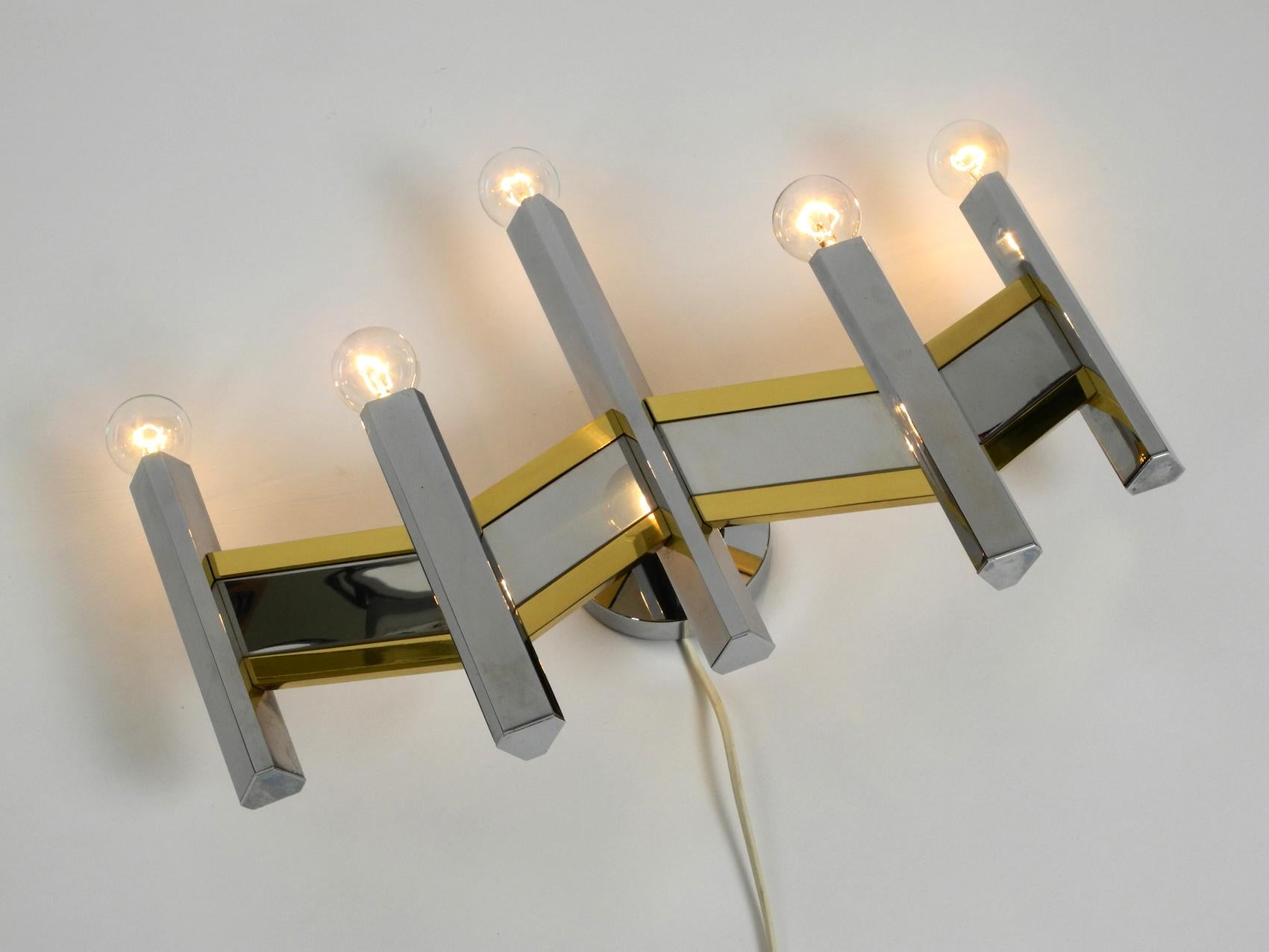 Hollywood Regency Beautiful 1970s 5-Arm Wall Light by Gaetano Sciolari, Made in Italy For Sale