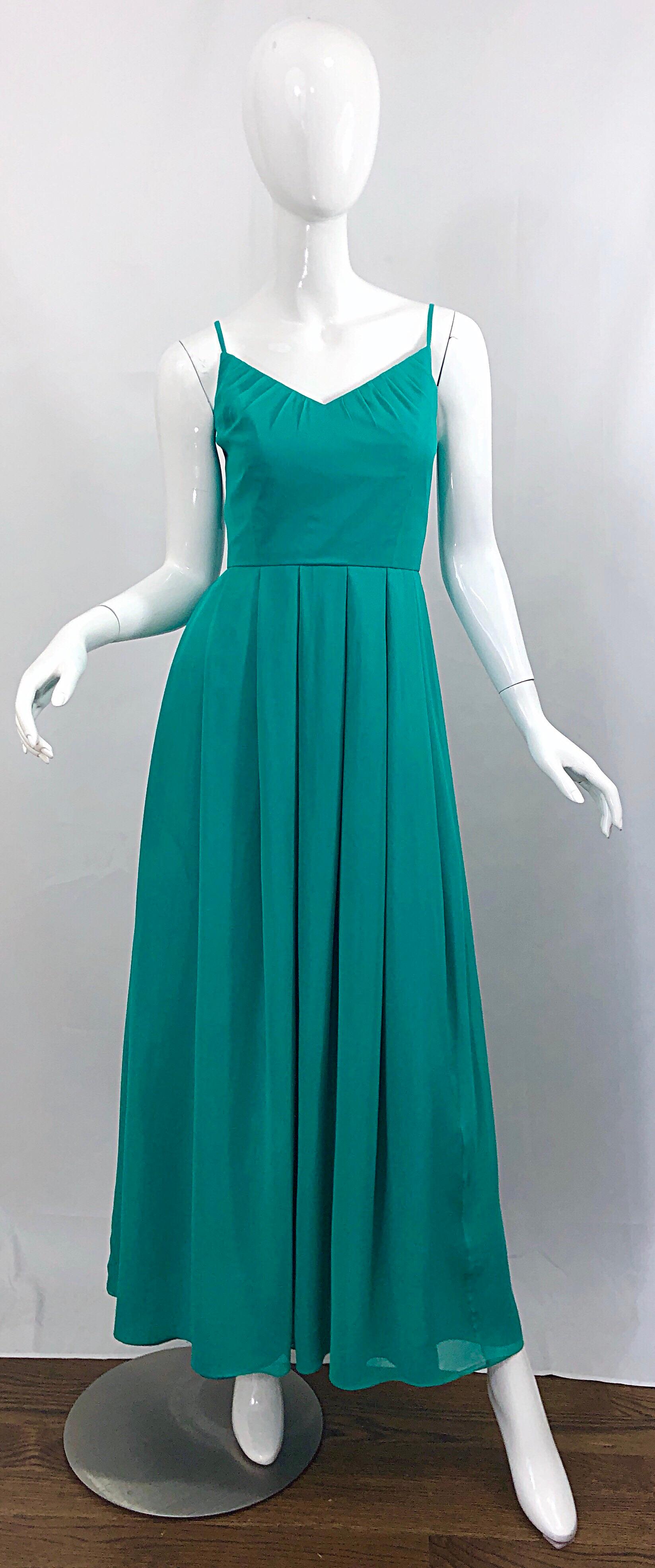 Beautiful 1970s Current Size 8 / 10 Teal Blue Aqua Silk Chiffon Couture 70s Gown For Sale 7