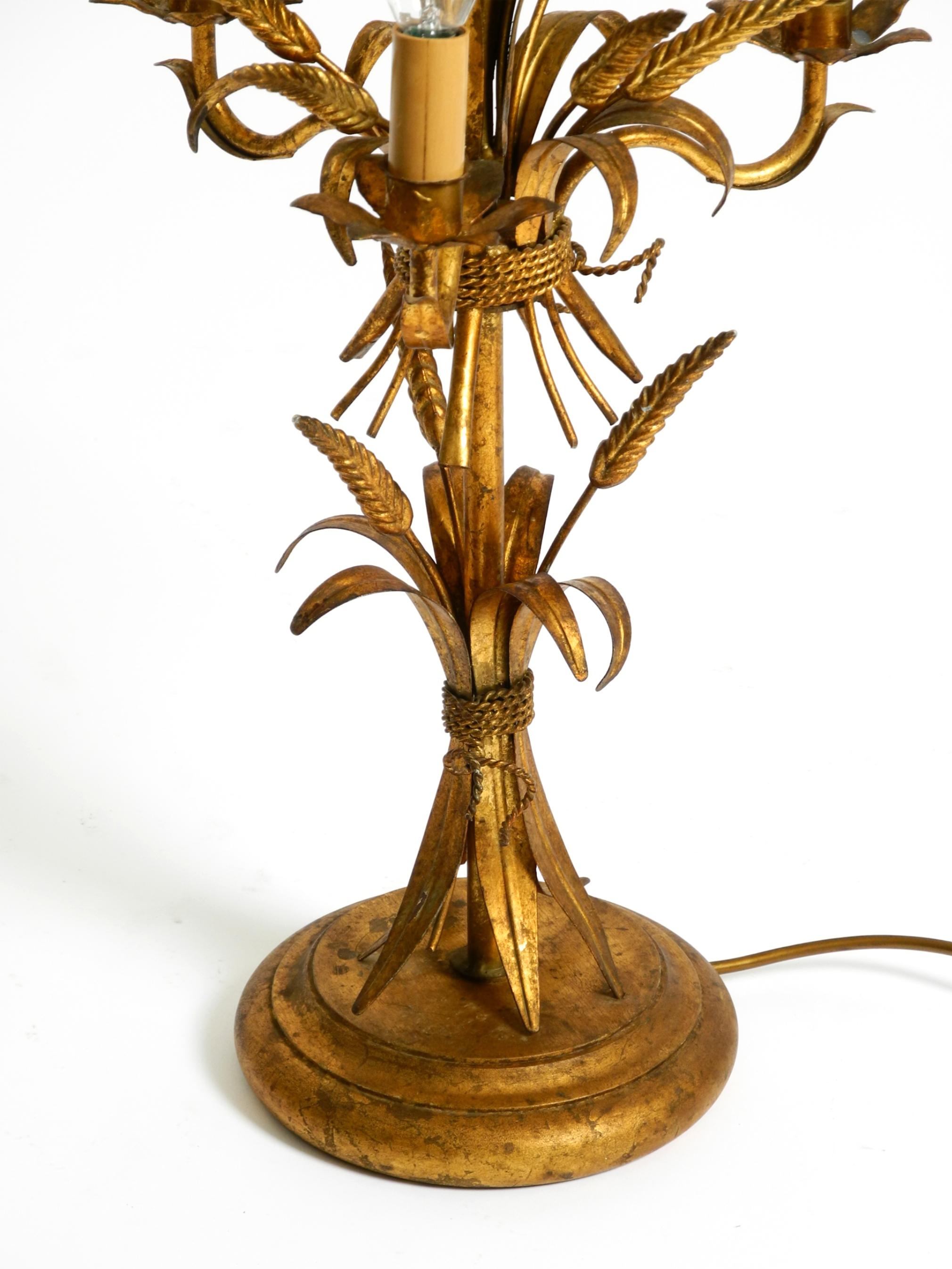Beautiful 1970s floral table lamp by Hans Kögl in the shape of a wheat sheaf (Metall) im Angebot