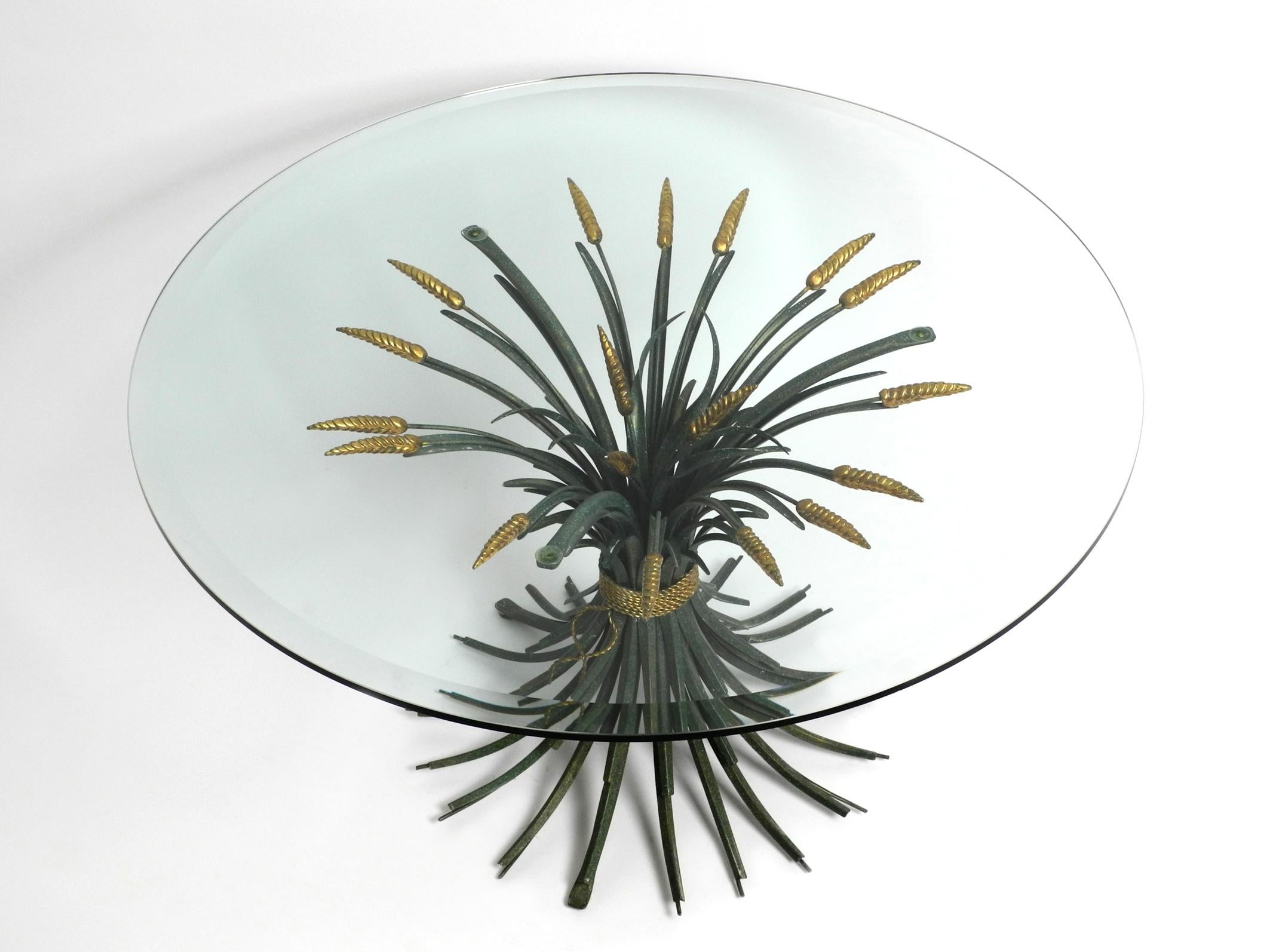 European Beautiful 1970s Large Ears of Wheat Coffee Table in Green and Gold-Plated For Sale