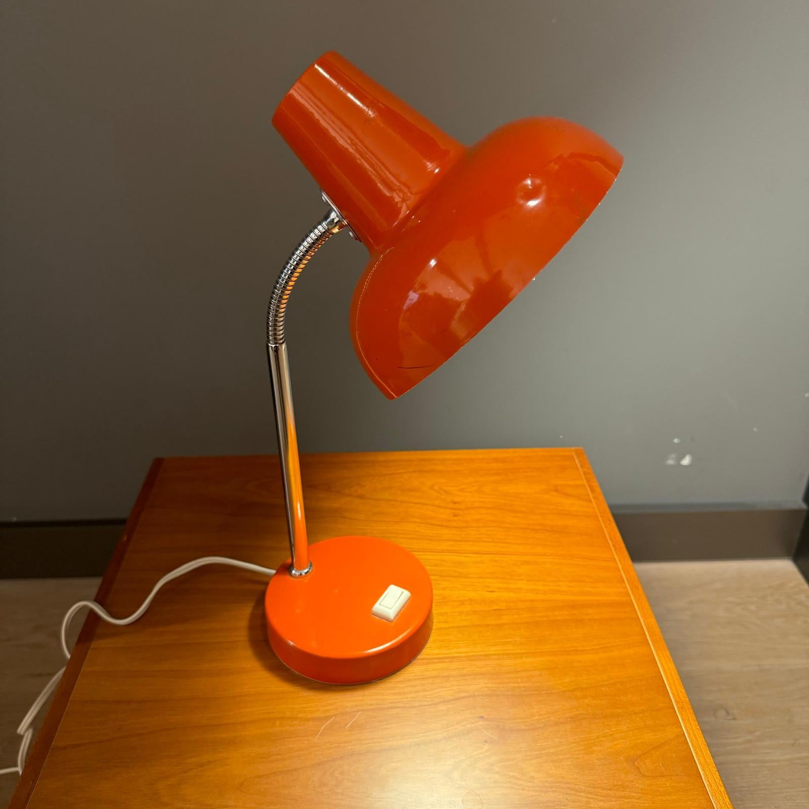 Magnifique lampe vintage en métal des années 1970 Bon état - En vente à MIJDRECHT, NL
