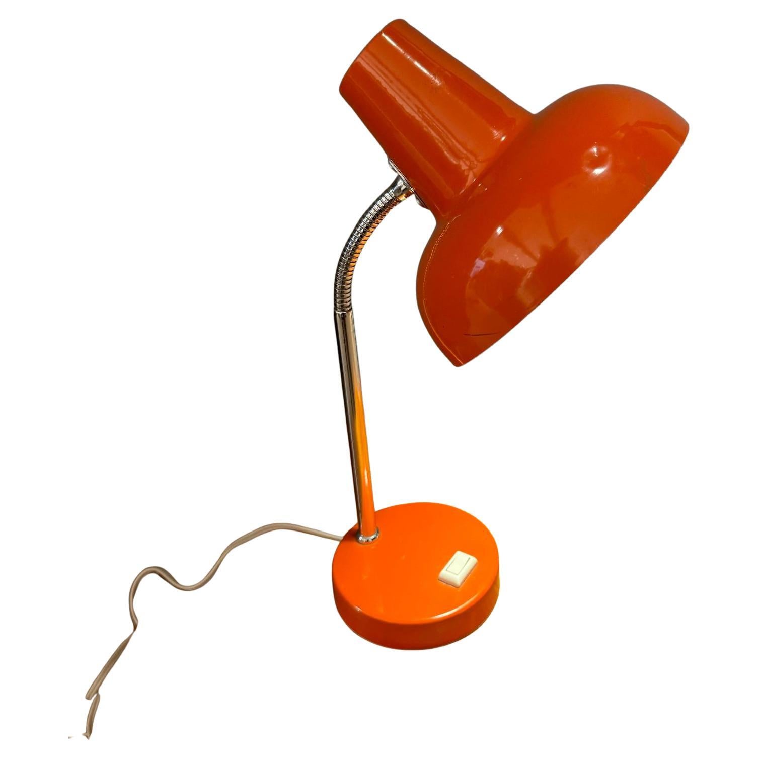 Magnifique lampe vintage en métal des années 1970 en vente