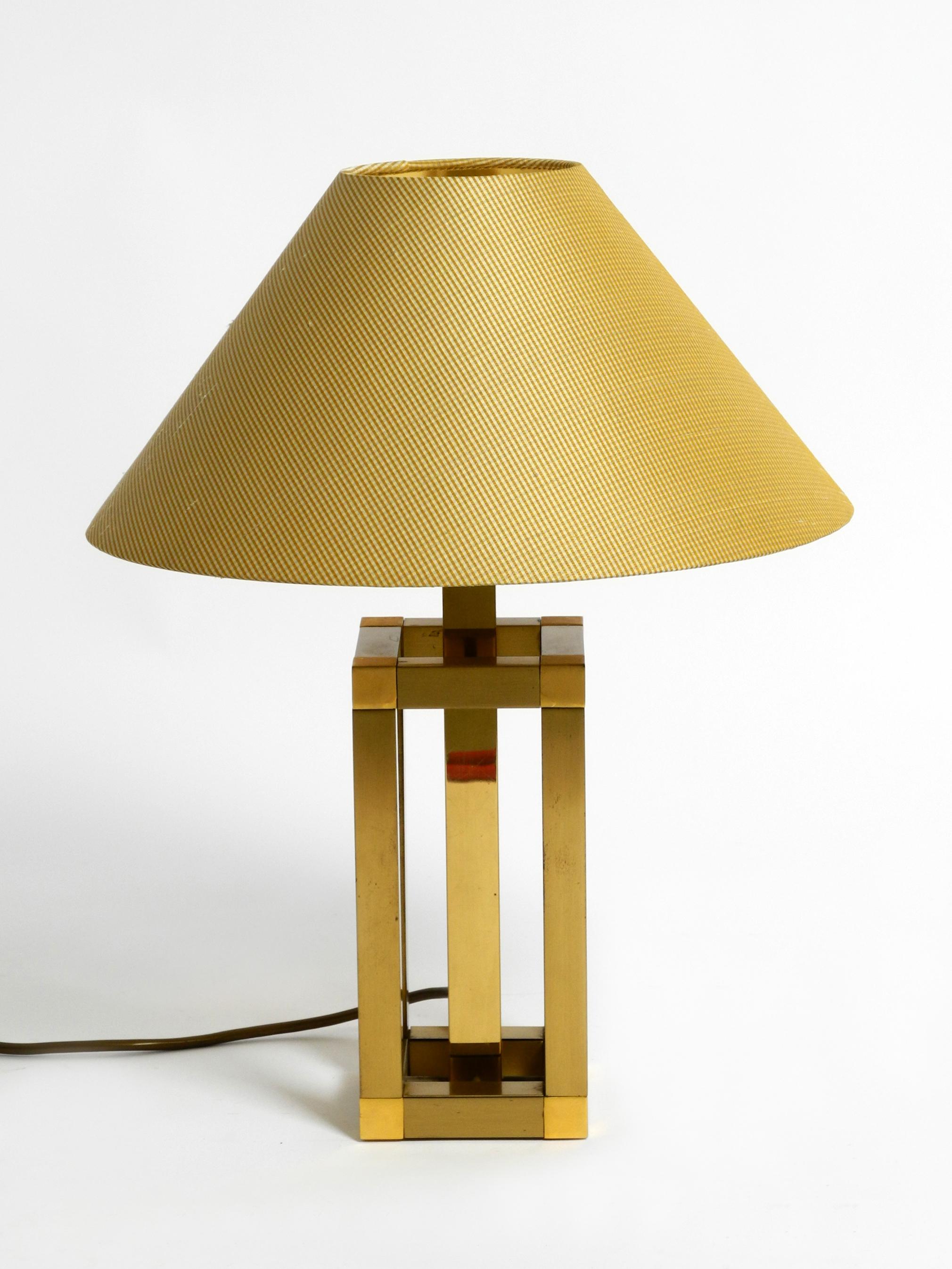 Beautiful 1970s Regency Design Brass Table Lamp by Willy Rizzo for Lumica For Sale 12