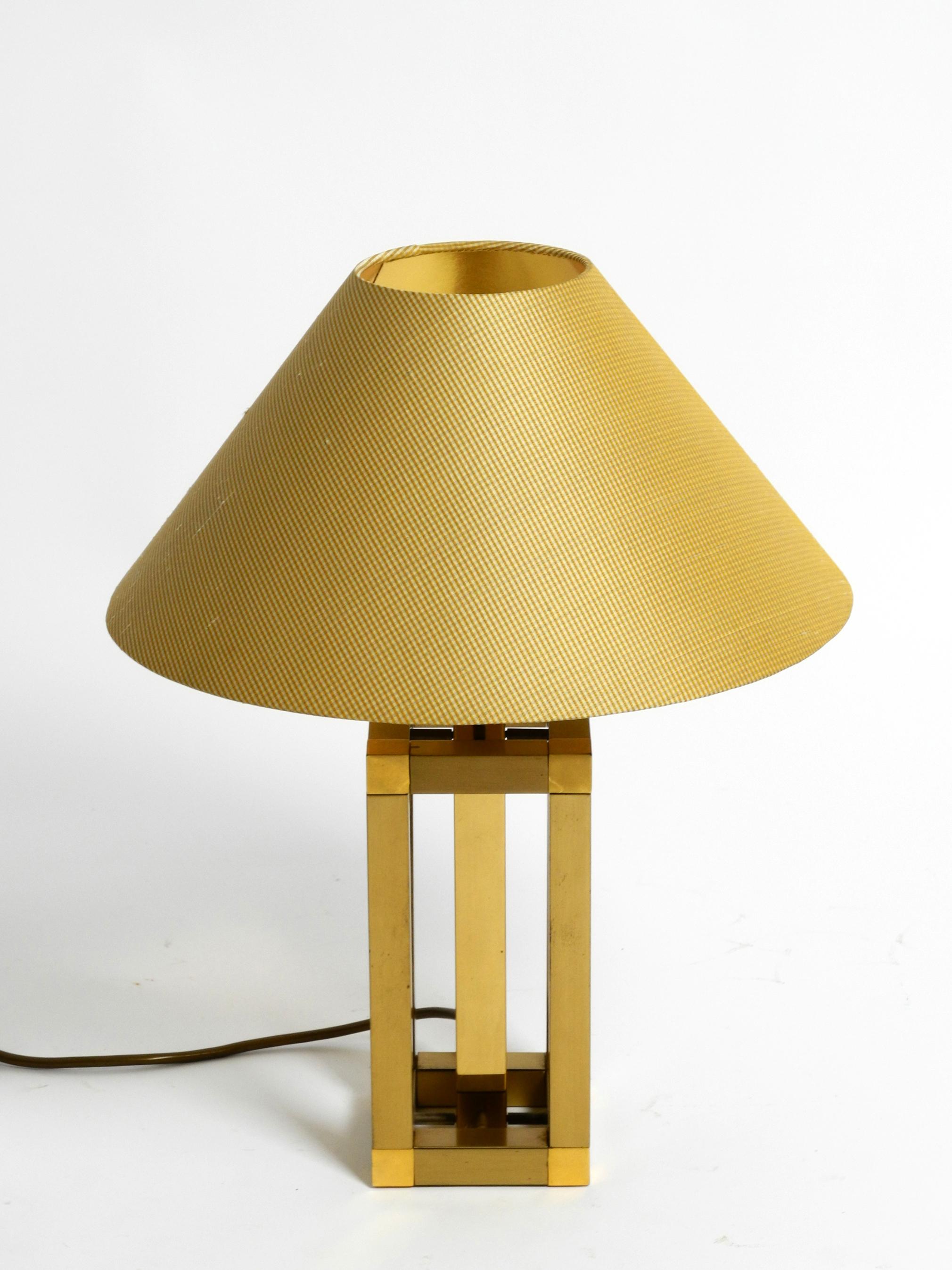 Italian Beautiful 1970s Regency Design Brass Table Lamp by Willy Rizzo for Lumica For Sale