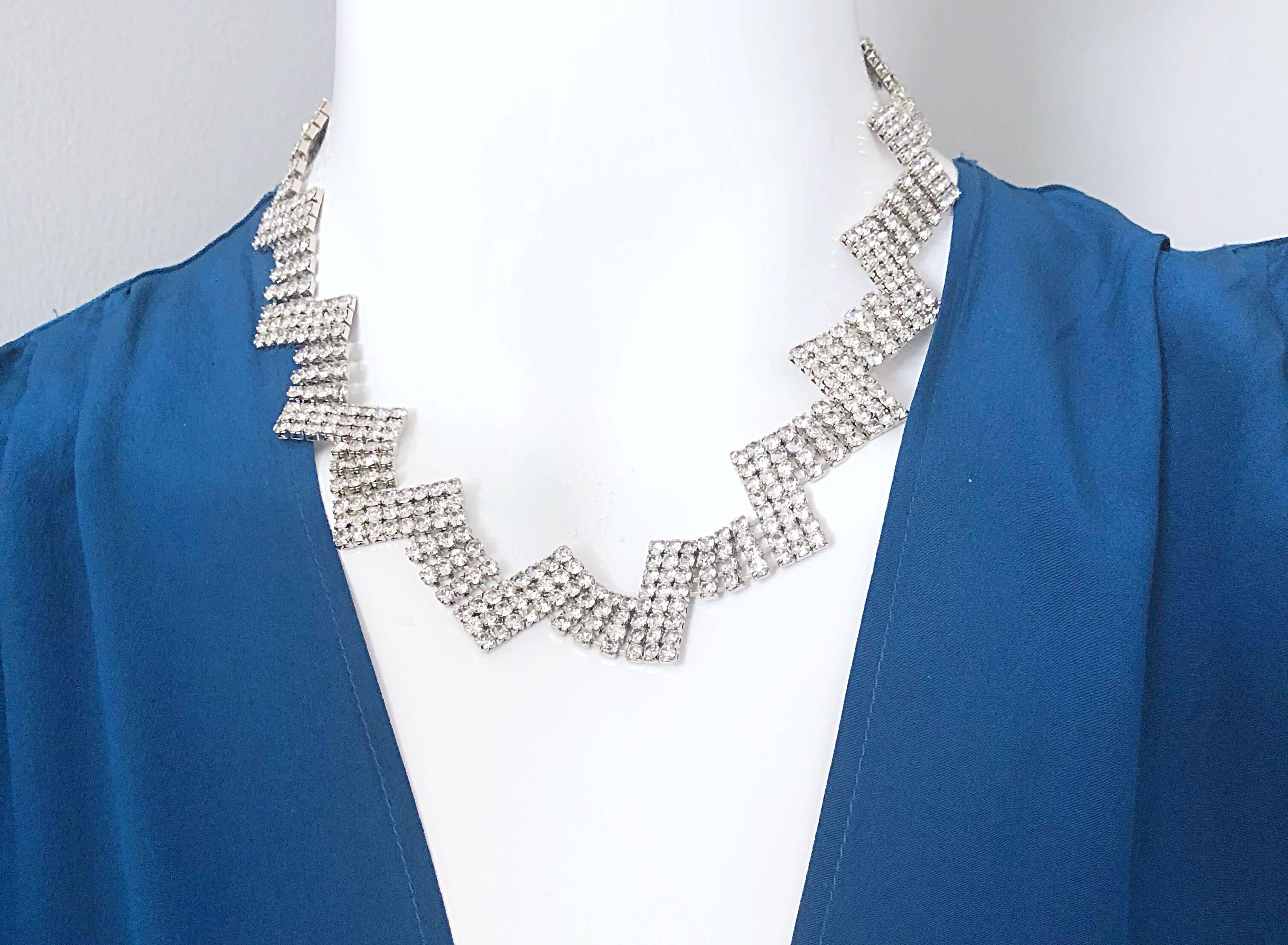Regency Belle 1970 Rhinestone Diamanté Zig Zag Vintage 70s Necklace + Earrings Set en vente