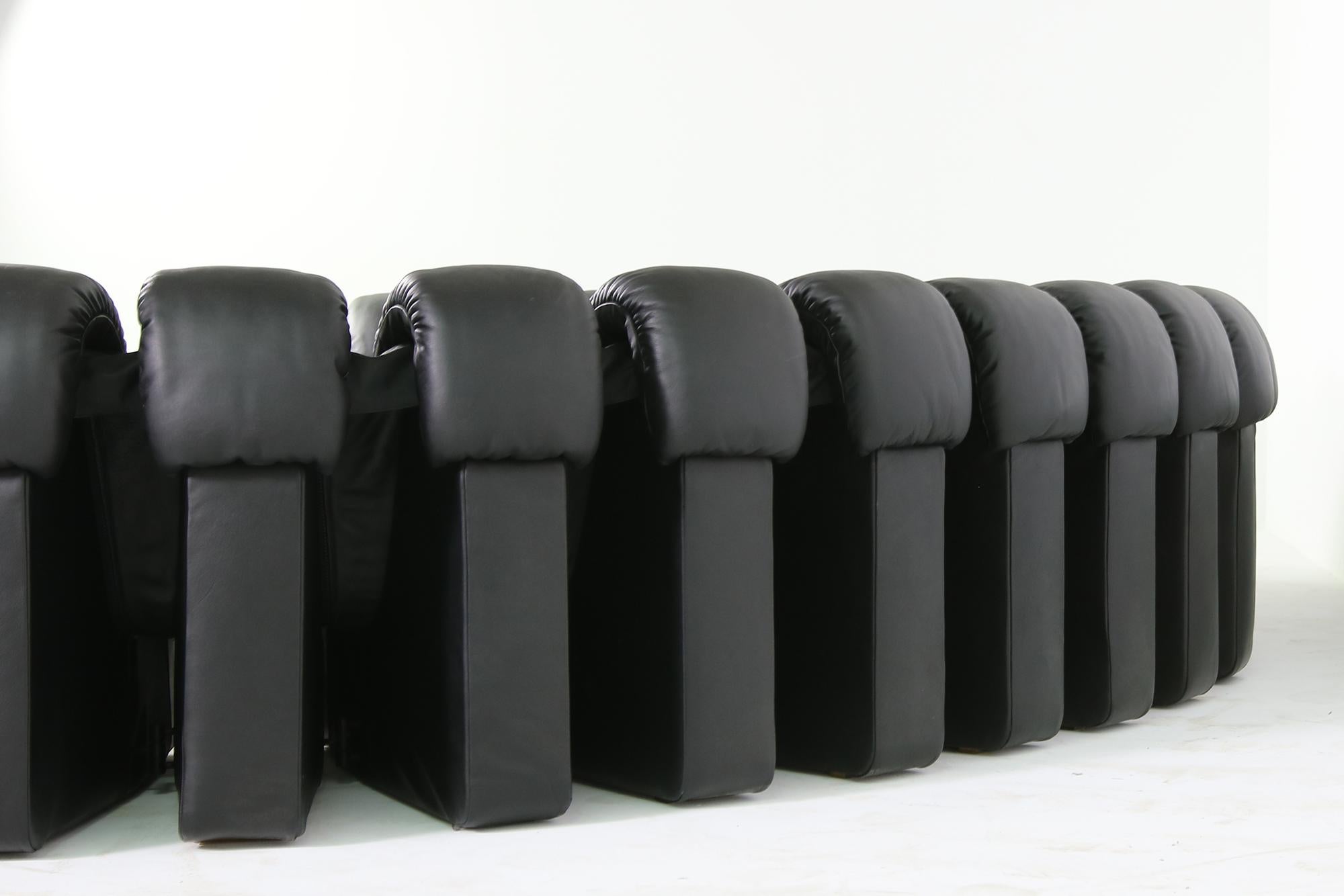 Beautiful 1980s Black De Sede DS 600 Lounge Leather Sofa in Full Leather Edition For Sale 1
