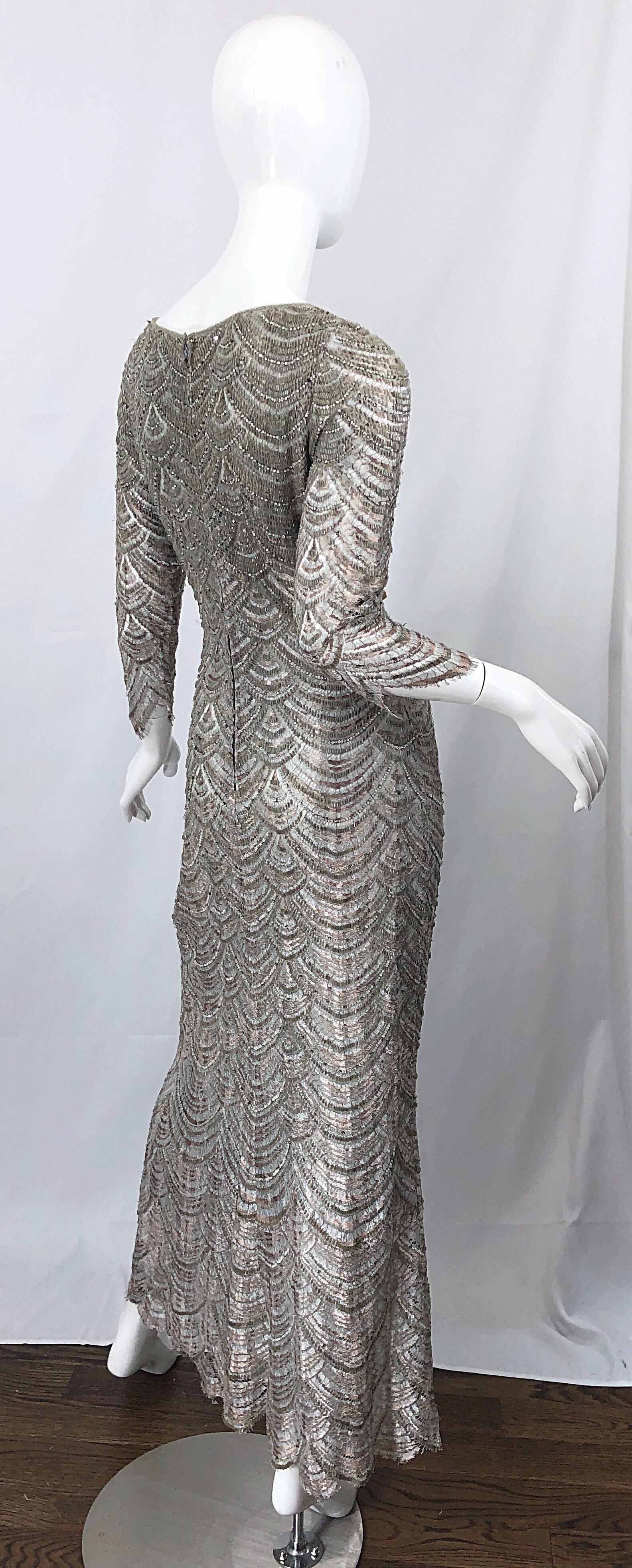 Badgley Mischka - Magnifique robe grise vintage entièrement perlée, style déco, années 1990, taille 12 en vente 9