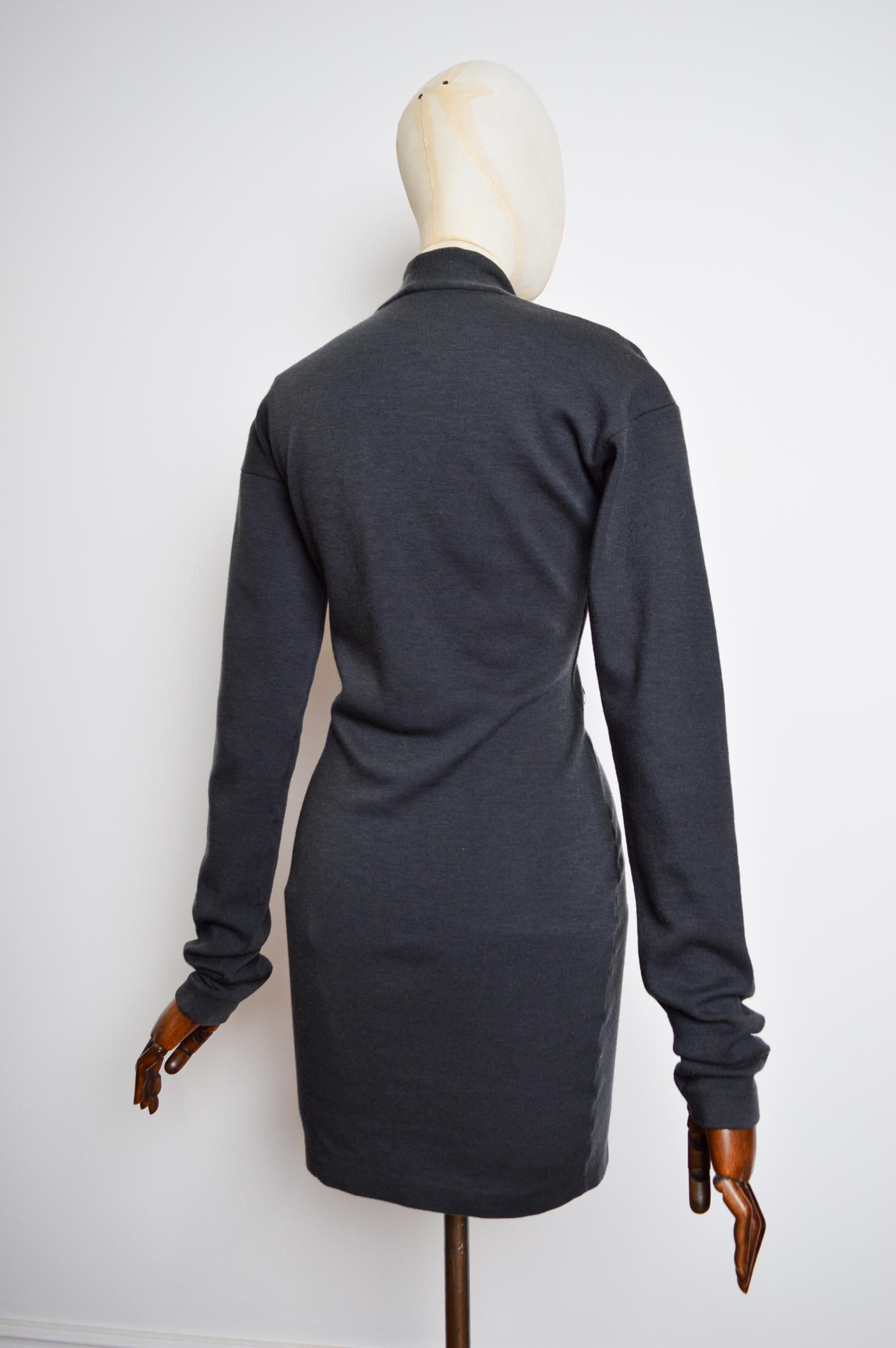 Beautiful 1990's Romeo Gigli Grey Long Sleeve Wool Avant Guard Body Con Dress For Sale 3