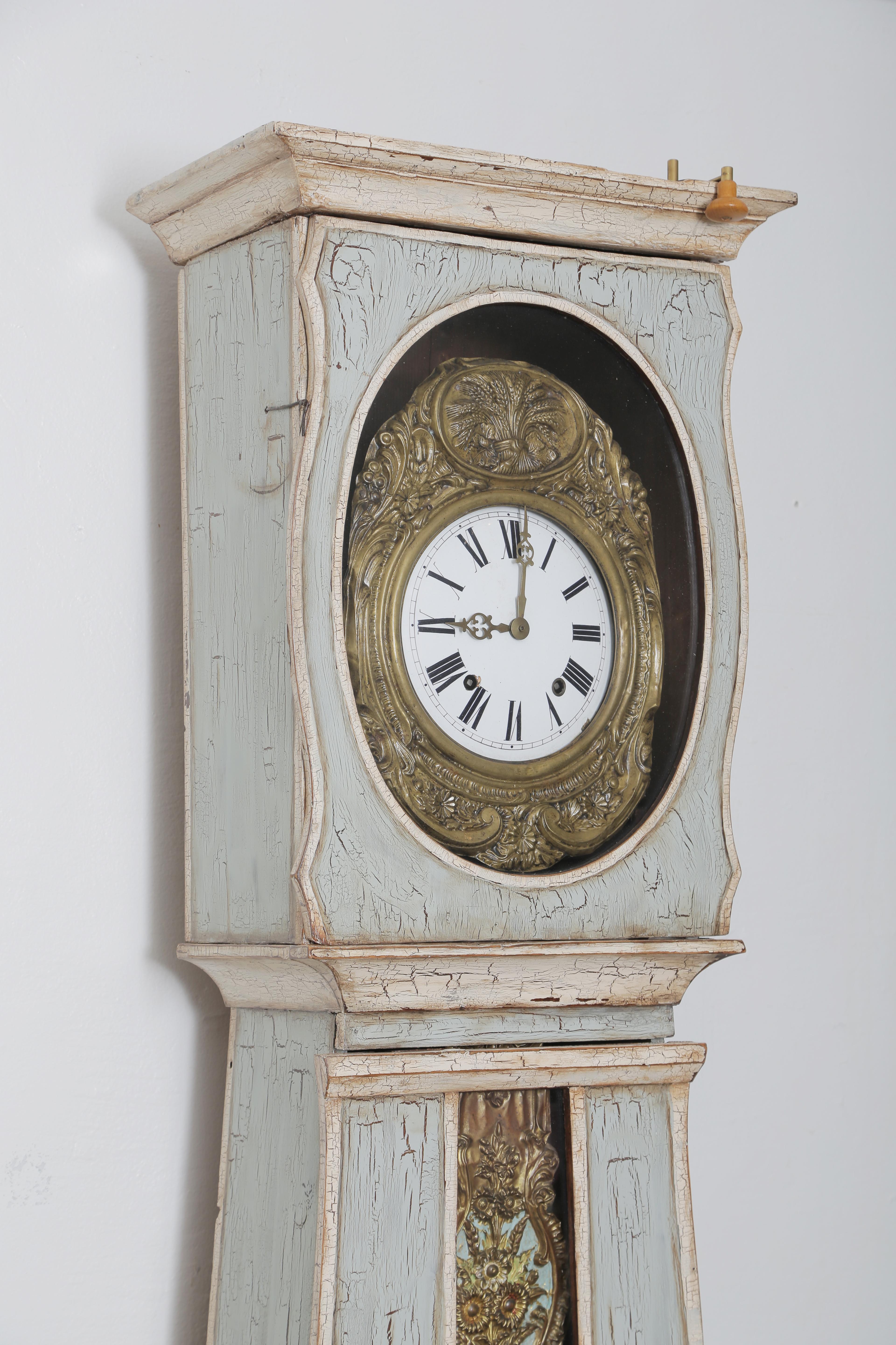 Beautiful 19th Century French Blue and White Morbier Clock In Good Condition For Sale In West Palm Beach, FL