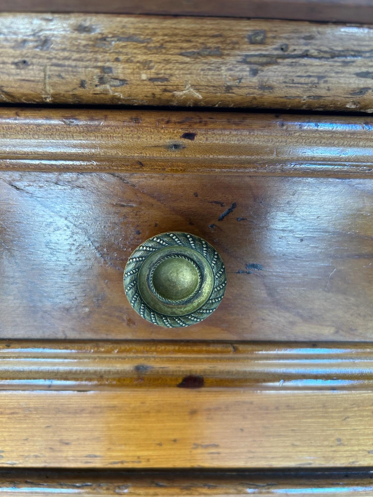 Preciosa enfilada francesa de madera de frutal del siglo XIX en Bueno estado para la venta en Richmond, VA