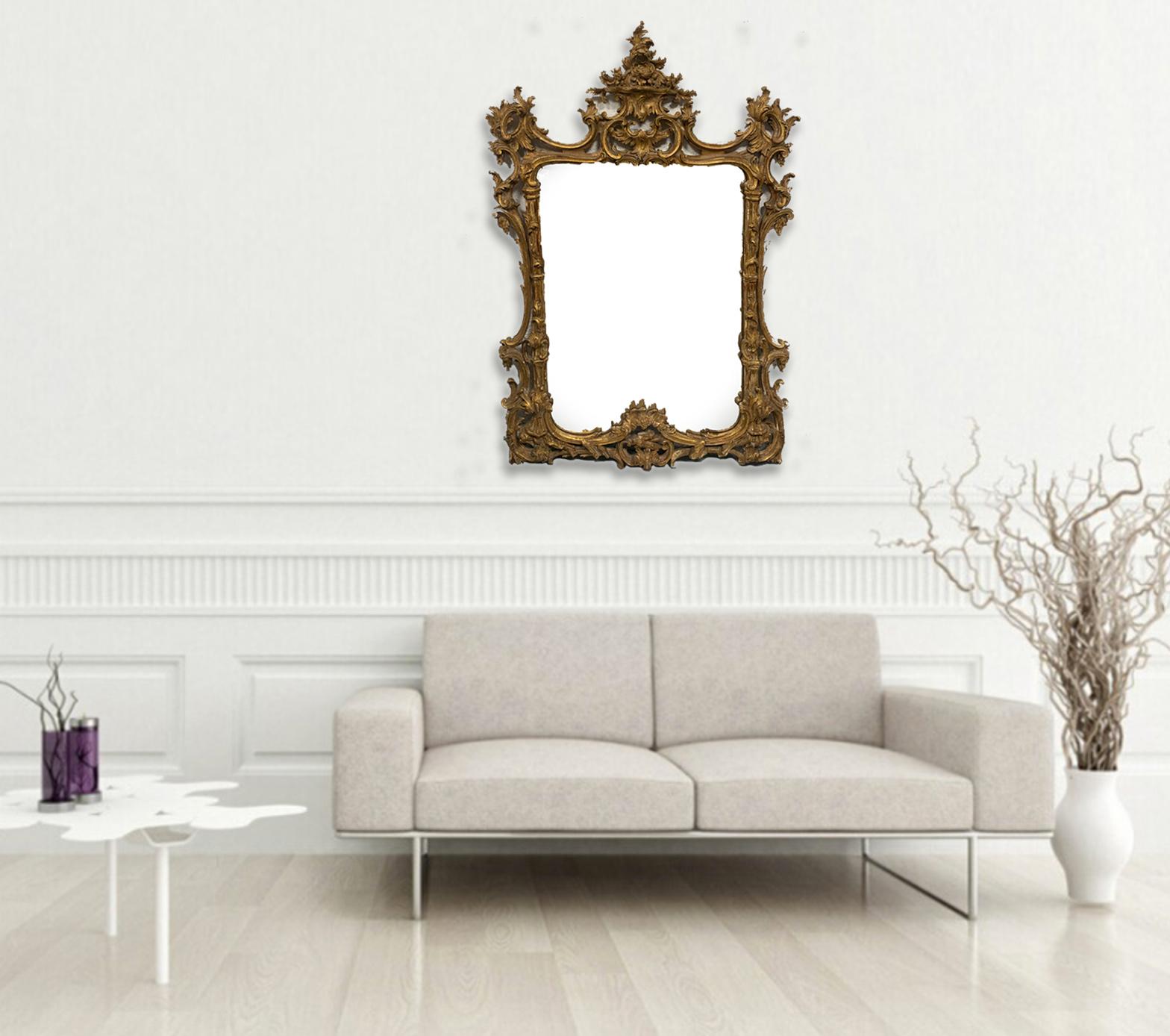 Schöner vergoldeter Holzspiegel aus dem 19 im Angebot 1