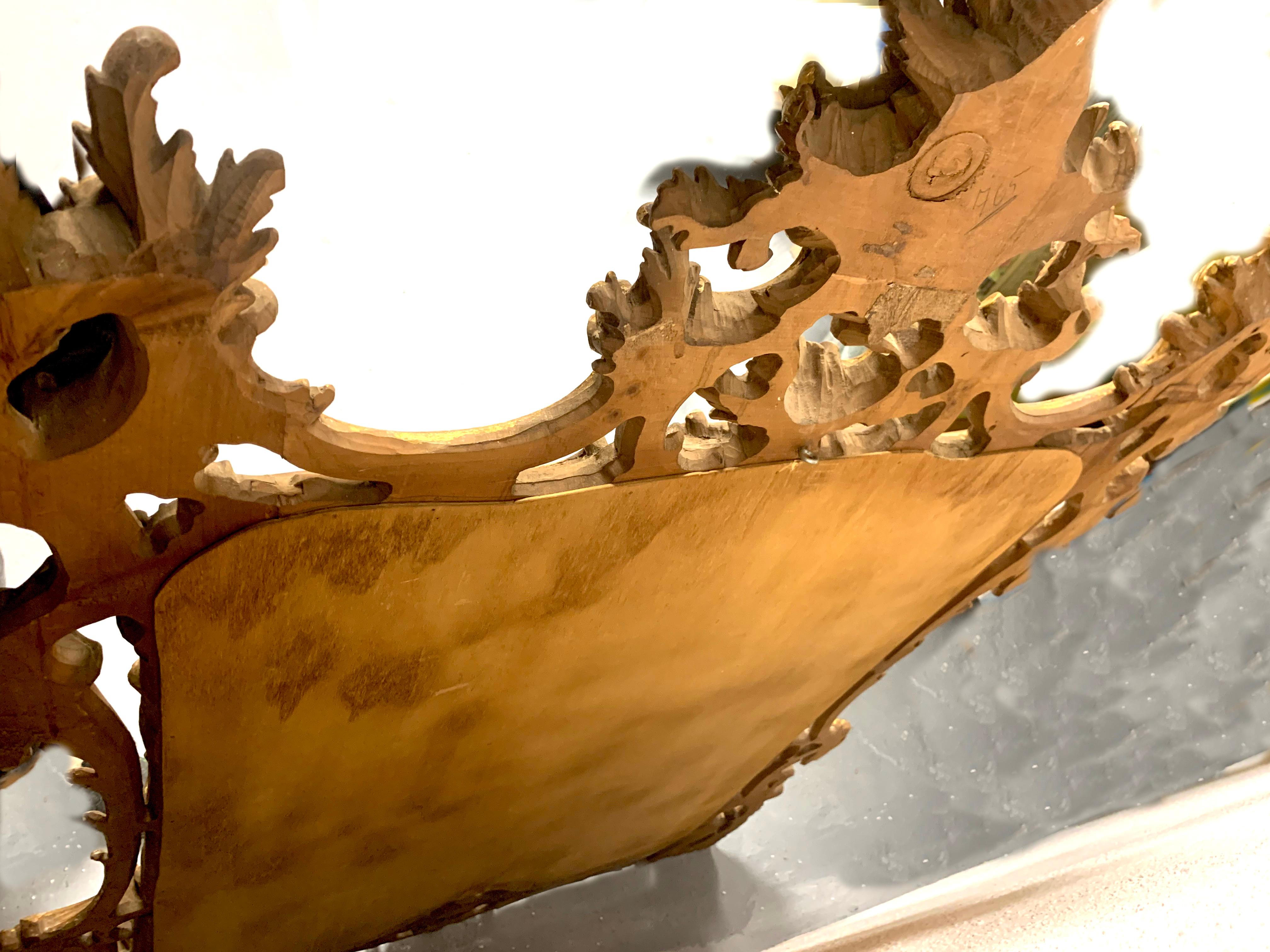 Schöner vergoldeter Holzspiegel aus dem 19 im Angebot 3