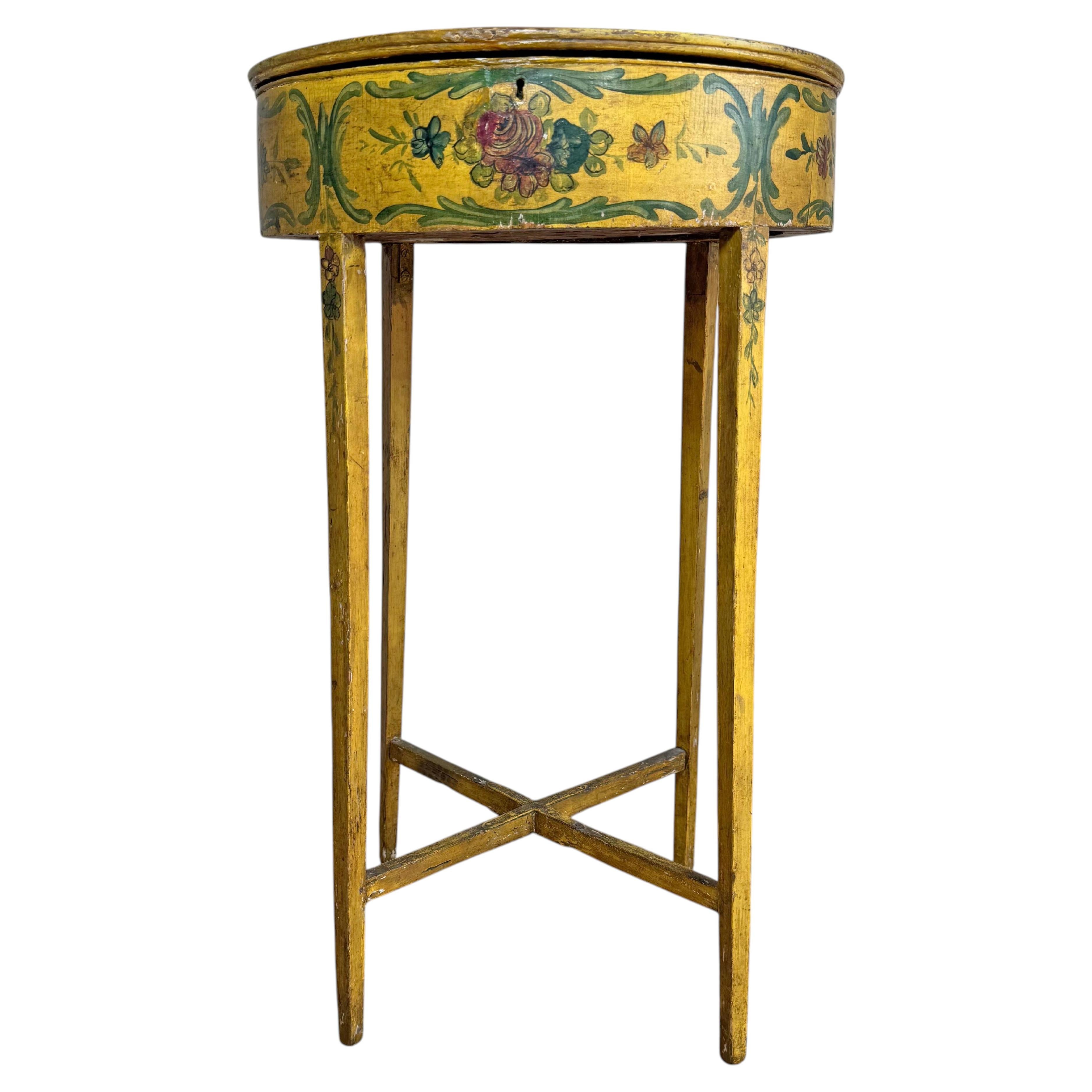 Beautiful 19th Century Italian Painted Venetian Side Table For Sale